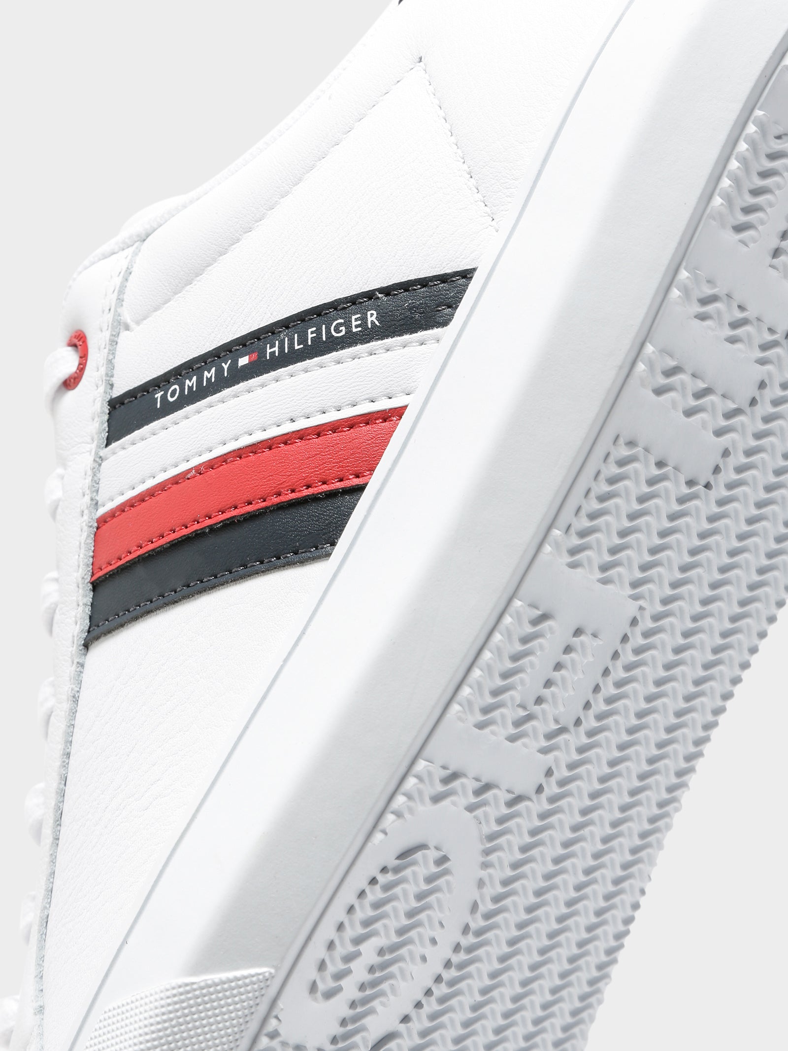 Mens Essential Leather Sneakers