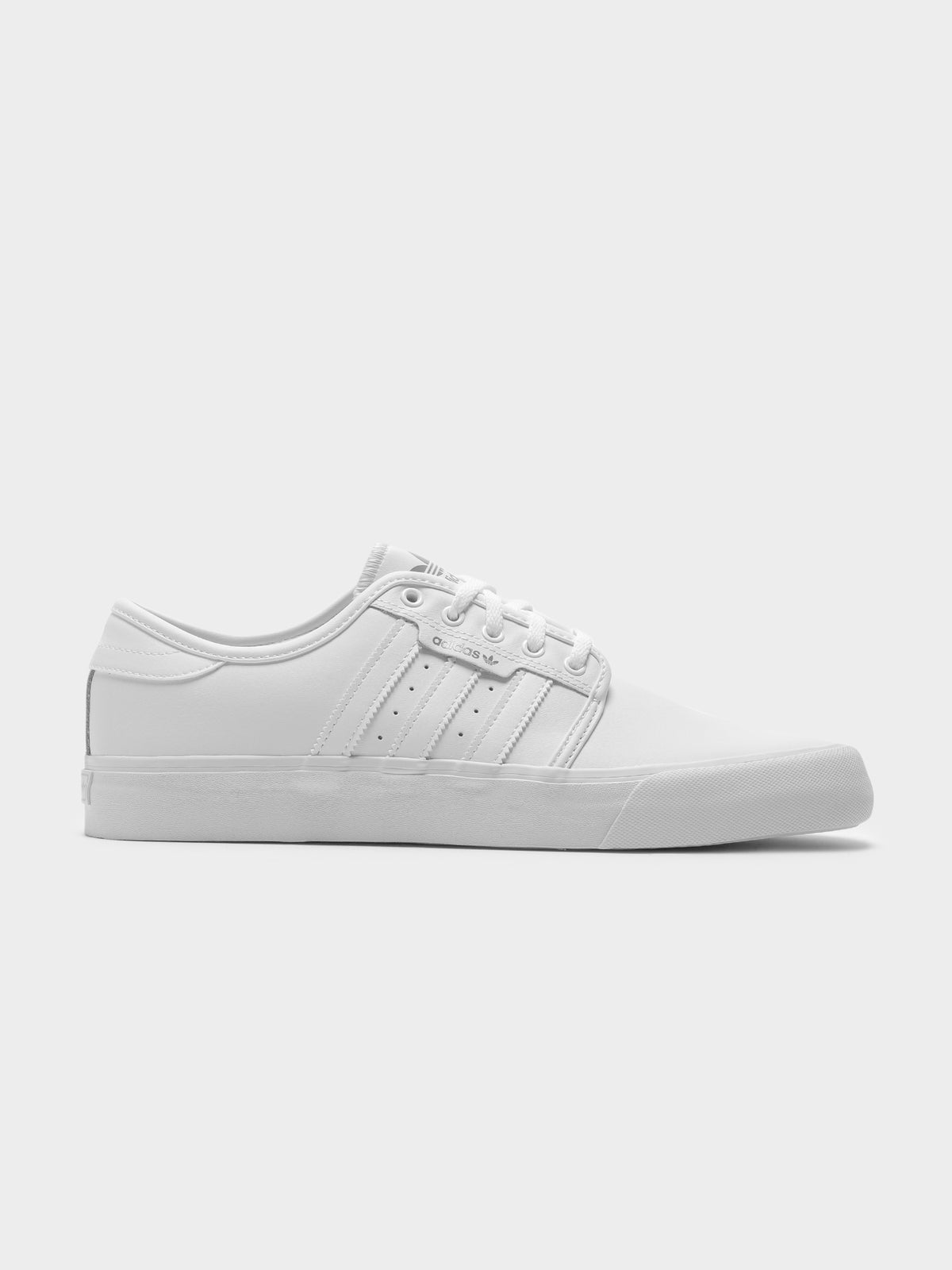 Adidas Mens Seeley XT Sneakers | White