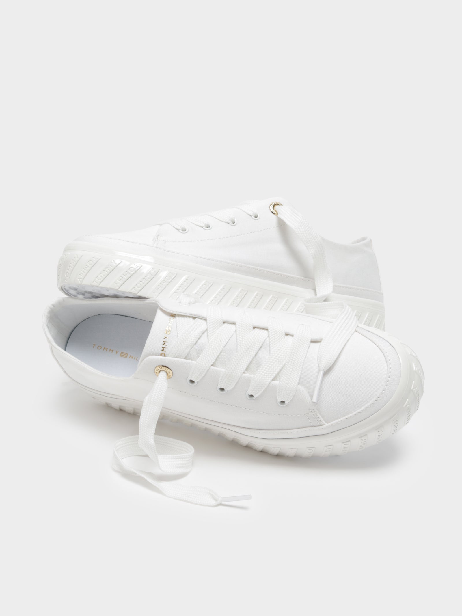 Womens Flatform Logo Sneakers