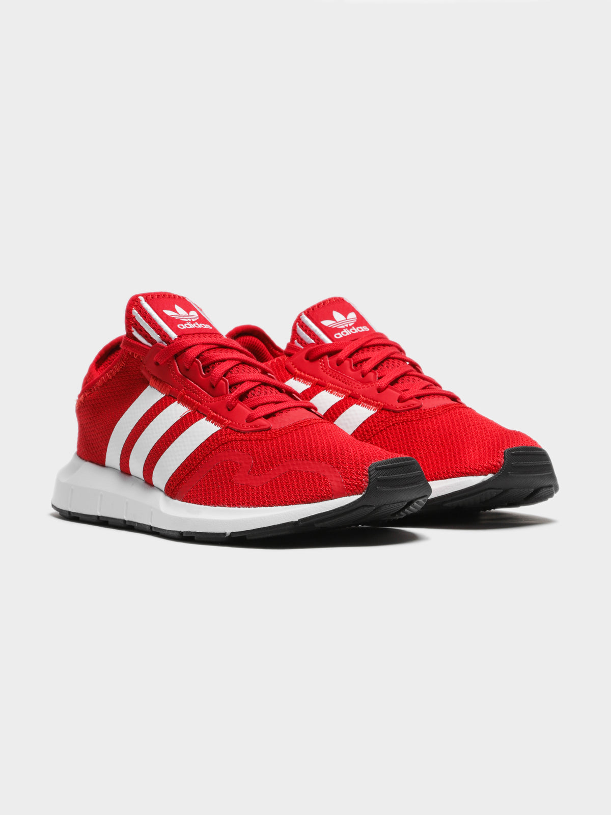 Unisex Swift Run Sneakers in Red