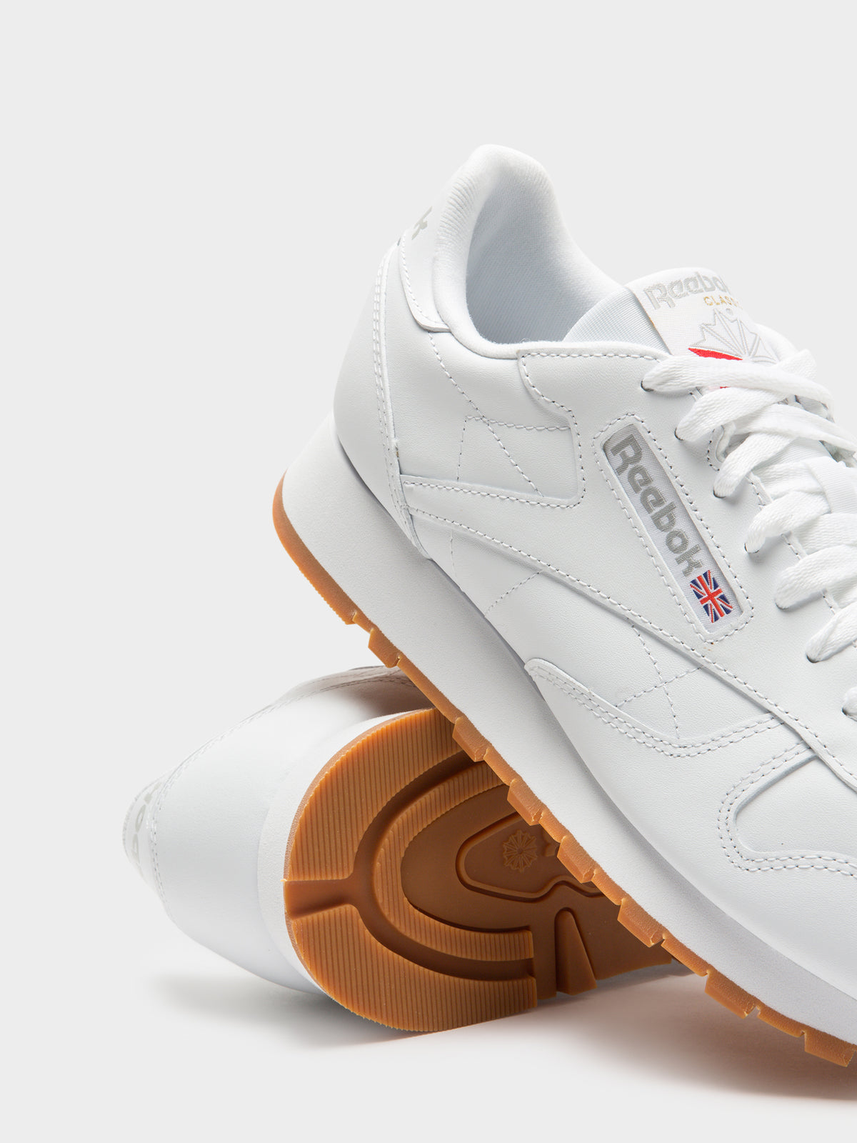 Unisex Classic Leather Sneaker in White &amp; Gum