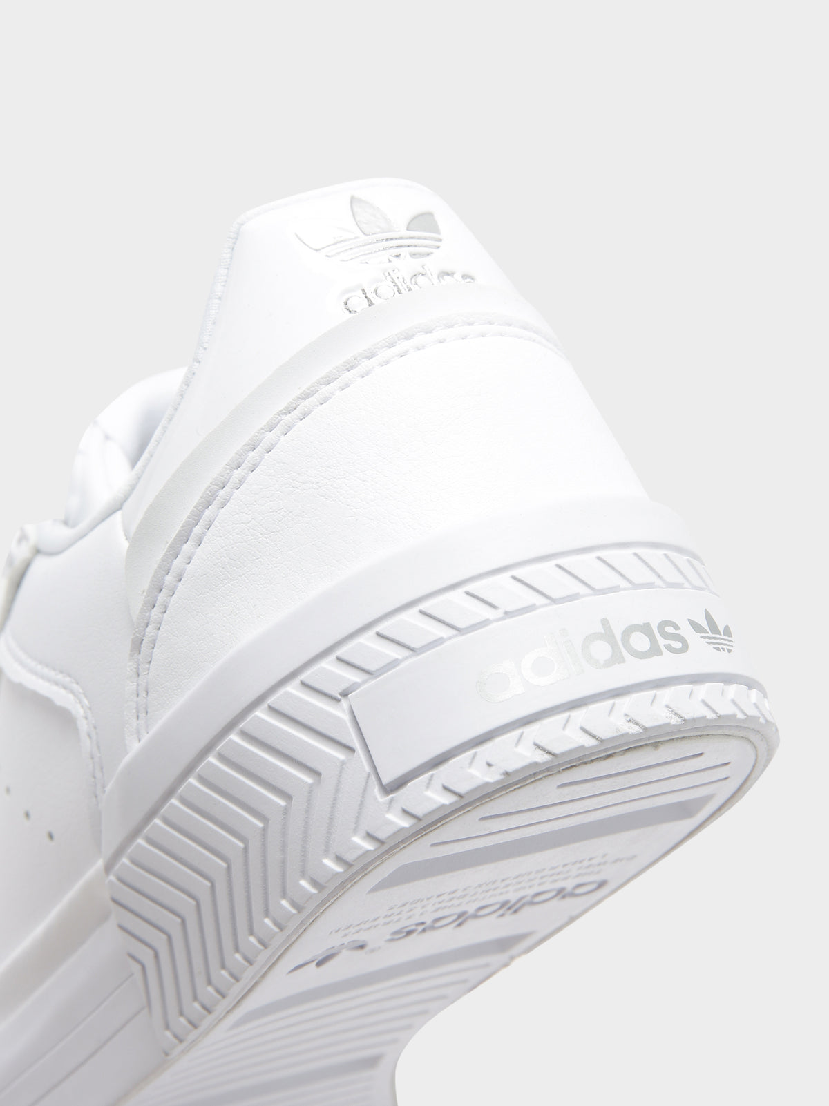 Womens Court Tourino Sneakers in White