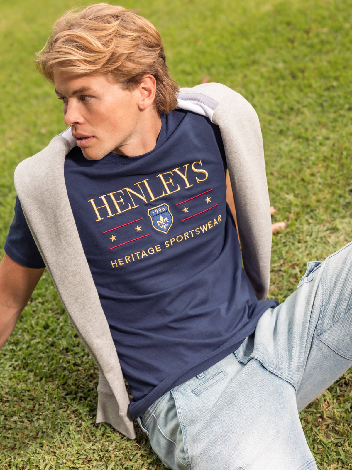 Henleys Academic T-Shirt | Navy