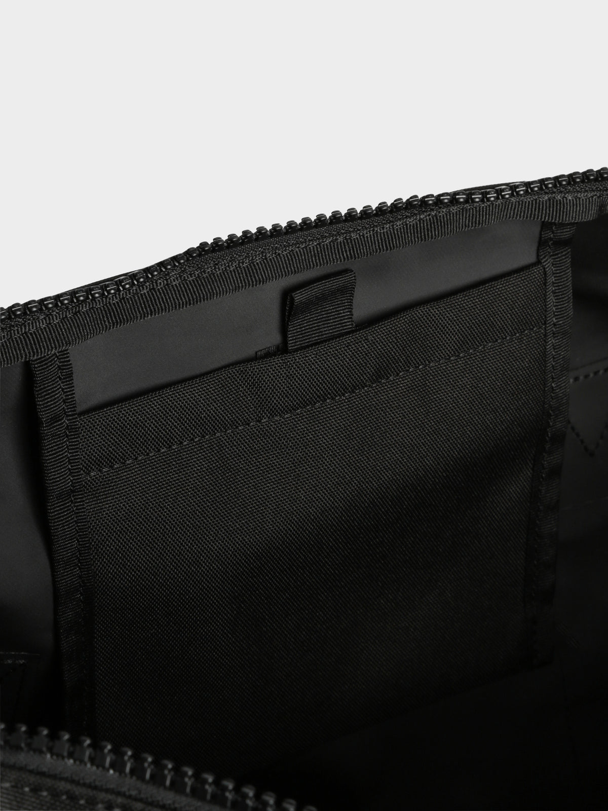 Wright Duffle Bag in Black