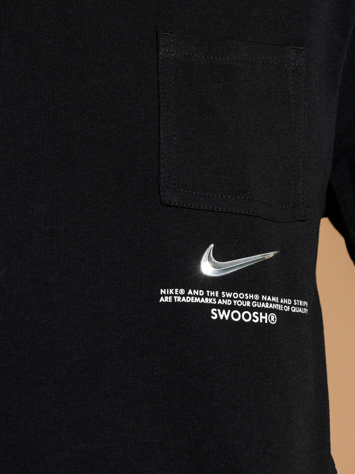 Sportswear Swoosh T-Shirt in Black