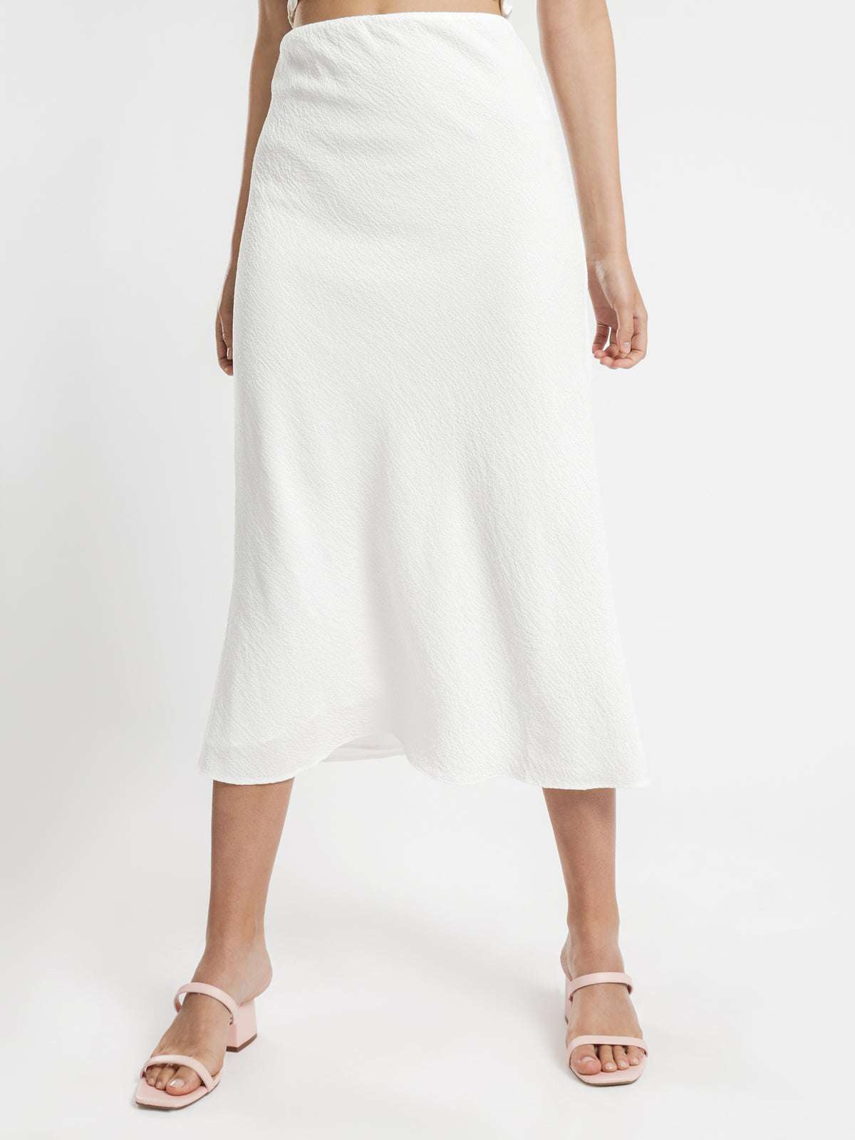 Tia Crinkle Skirt in White