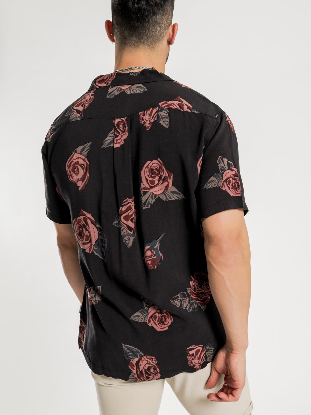Roses Short Sleeve Shirt in Black