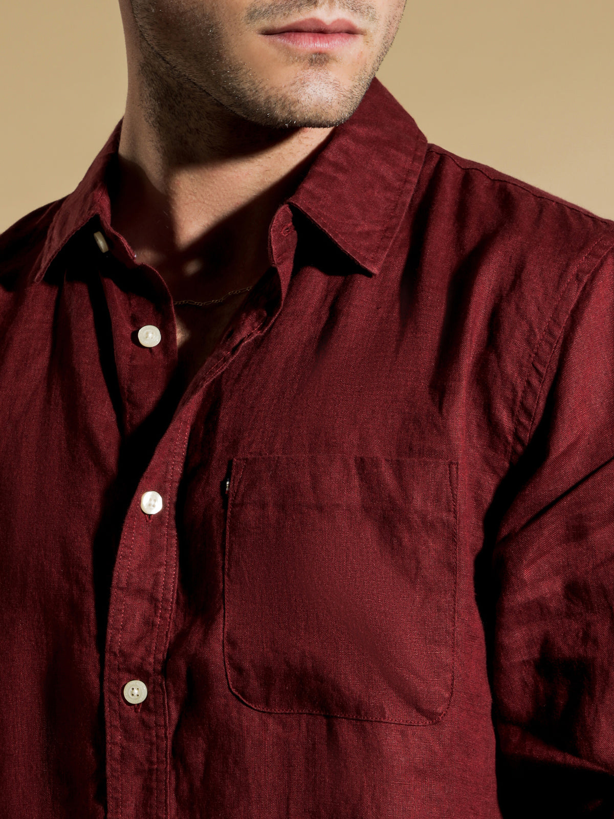 Hampton Linen Shirt in Crimson Red