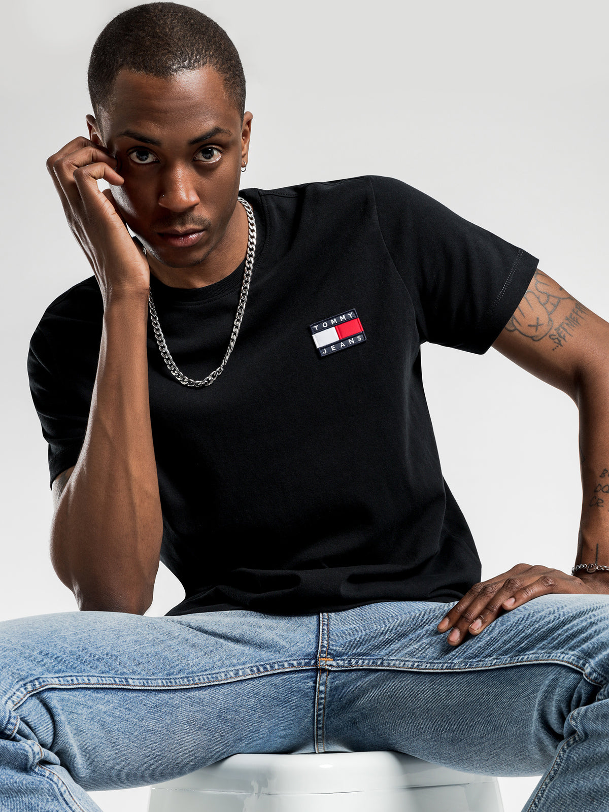 Tommy Organic Badge T-Shirt in Black