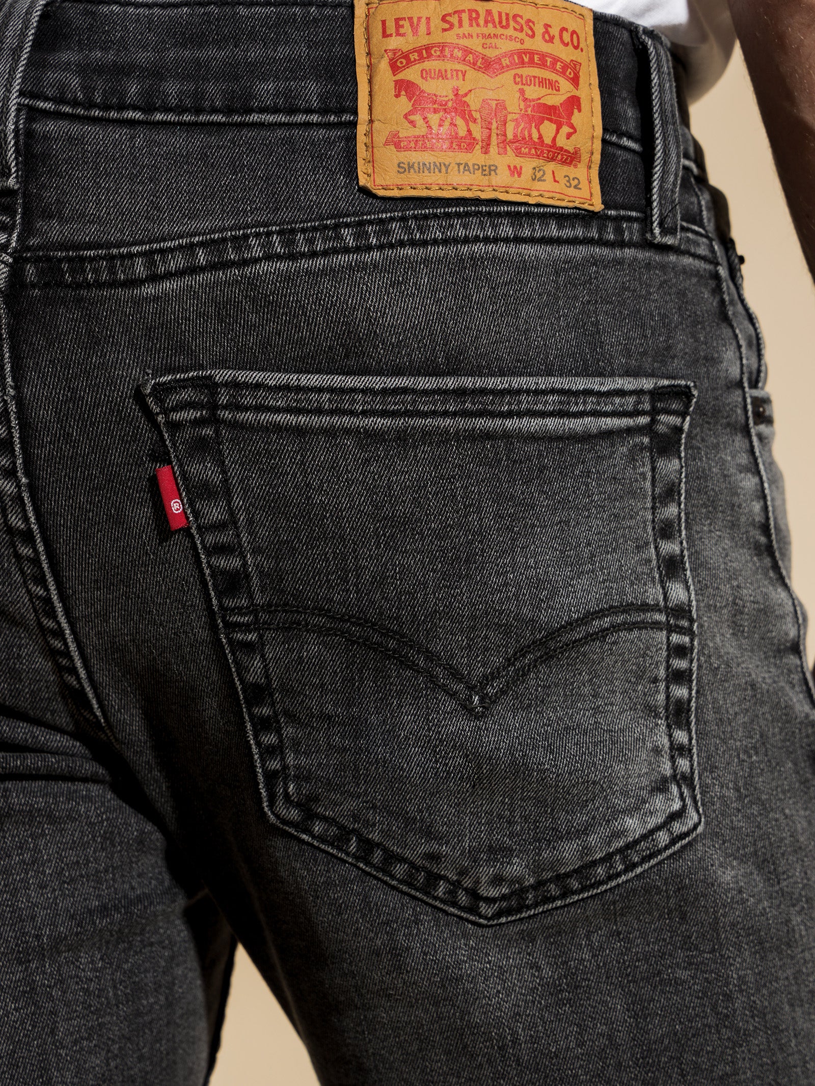 Skinny Tapered Jeans