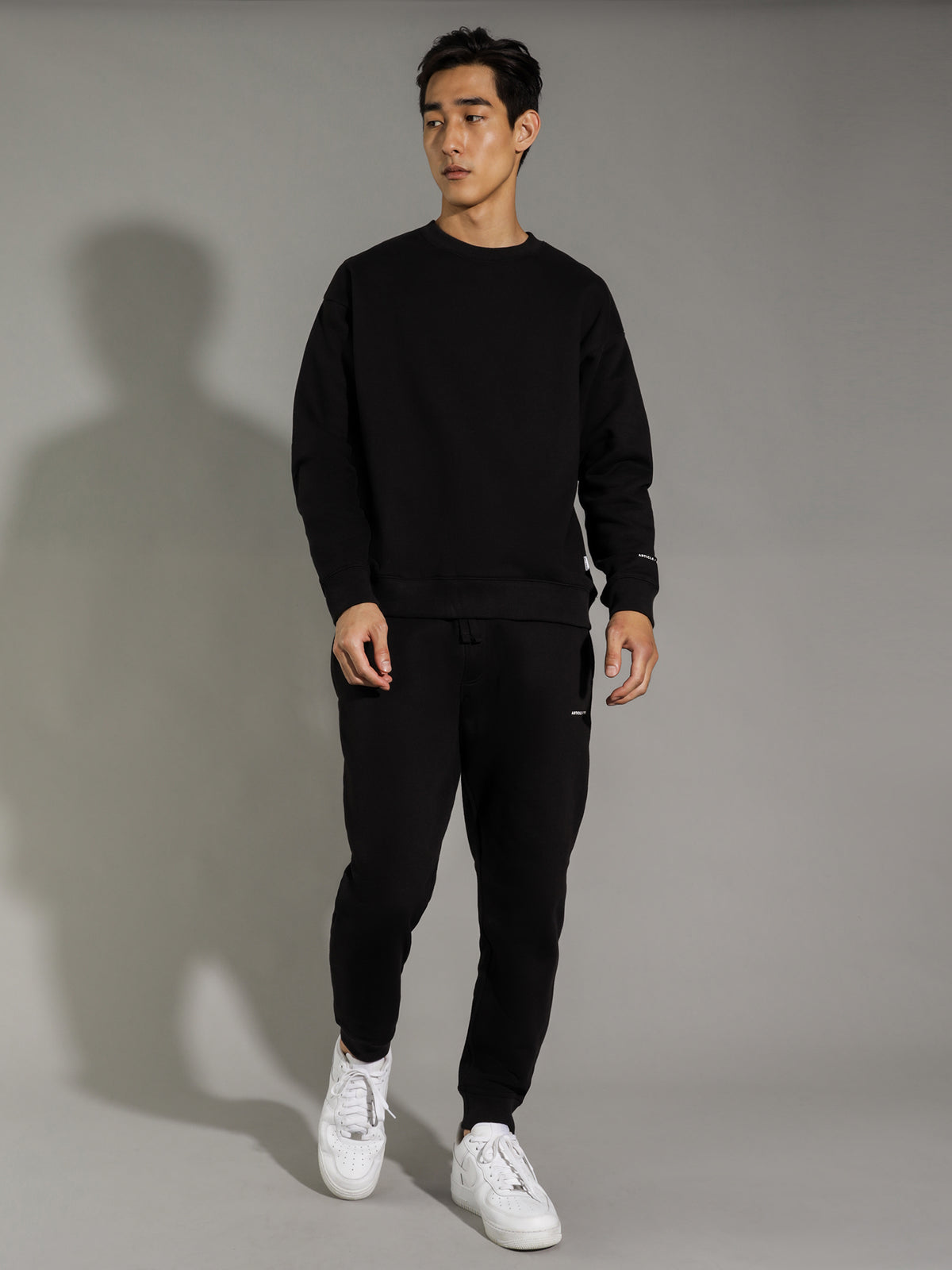 Classic Track Pants in Black
