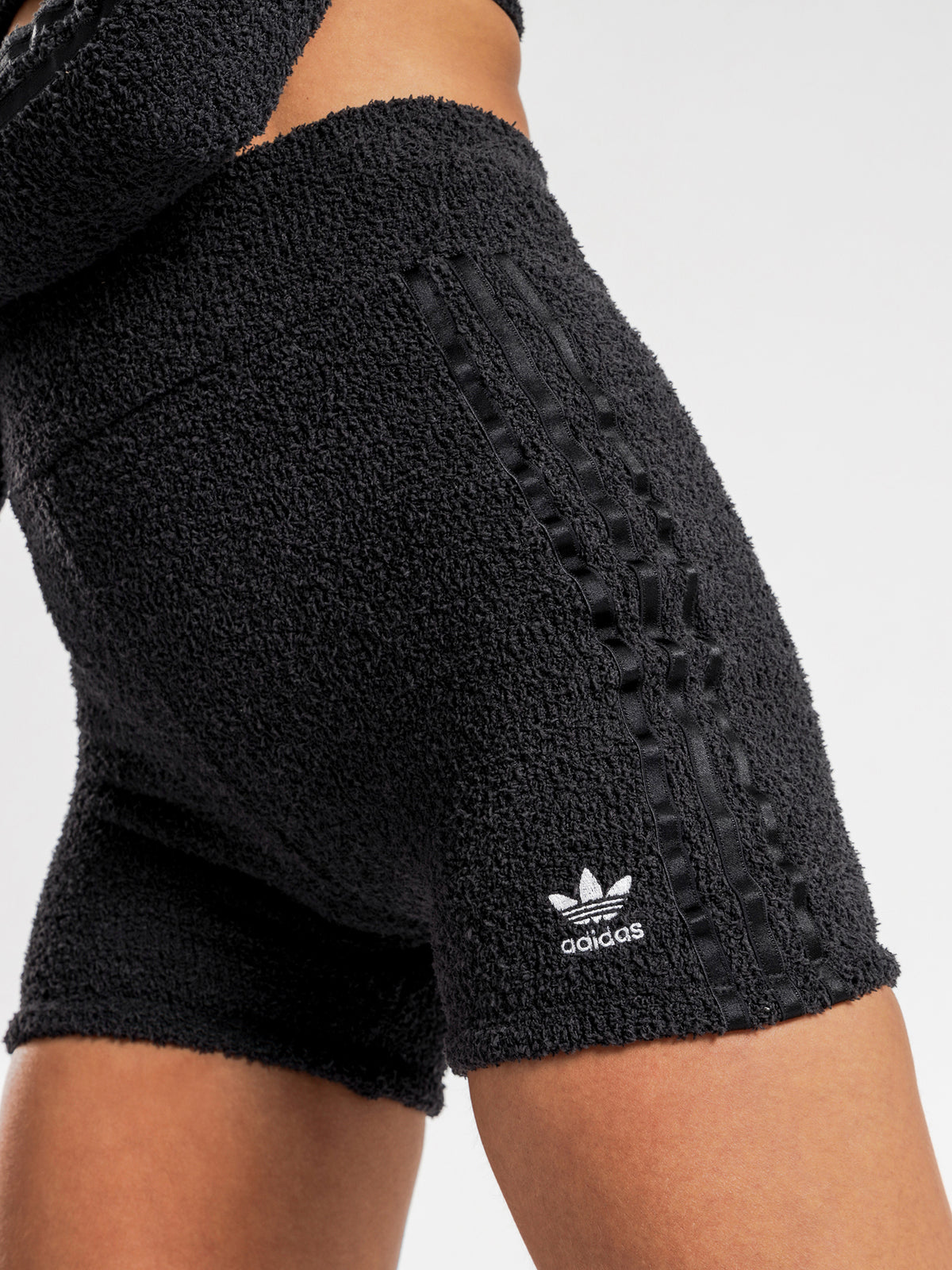 Knit Shorts in Black