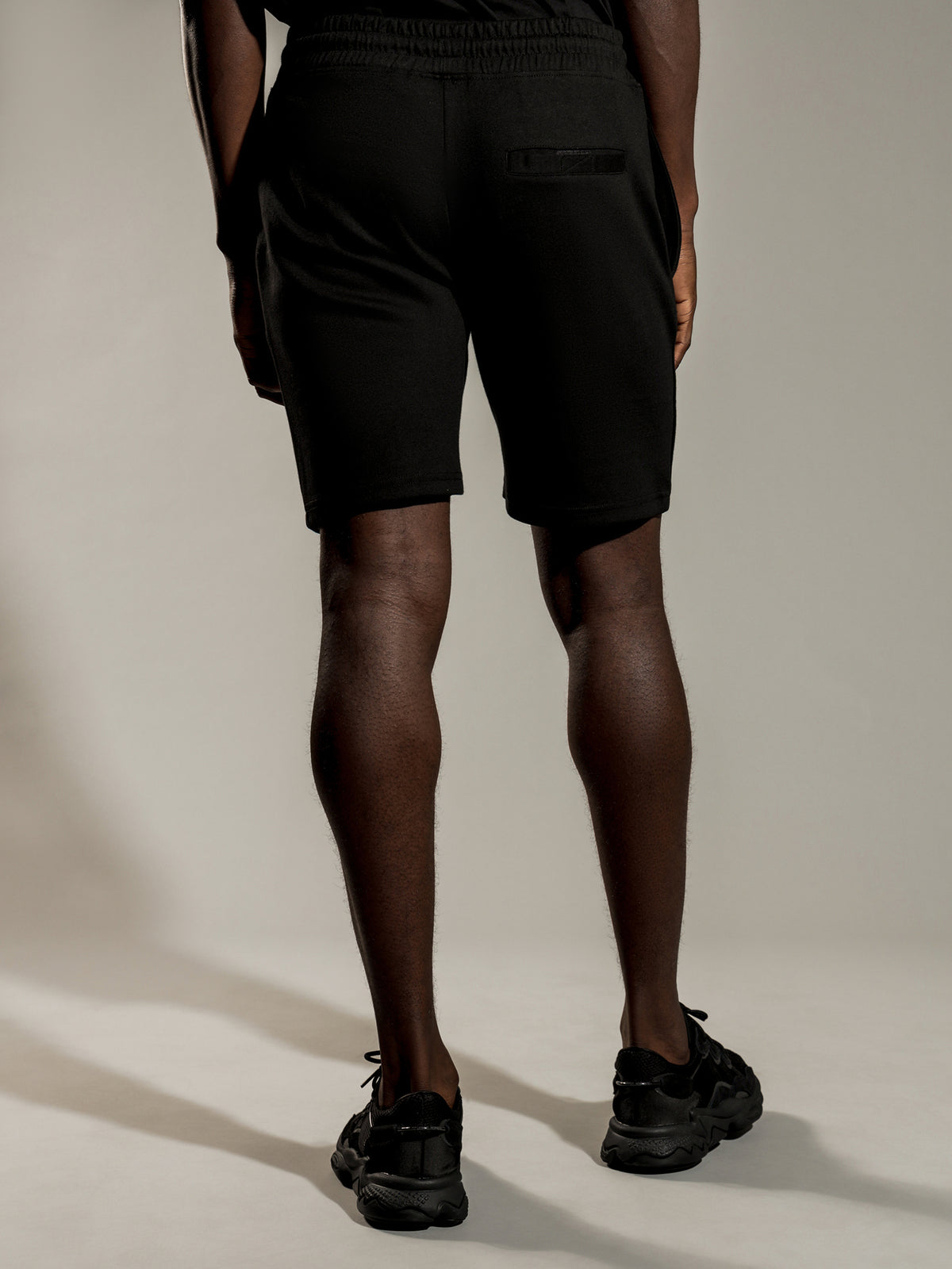 Knox Fleece Shorts in Black