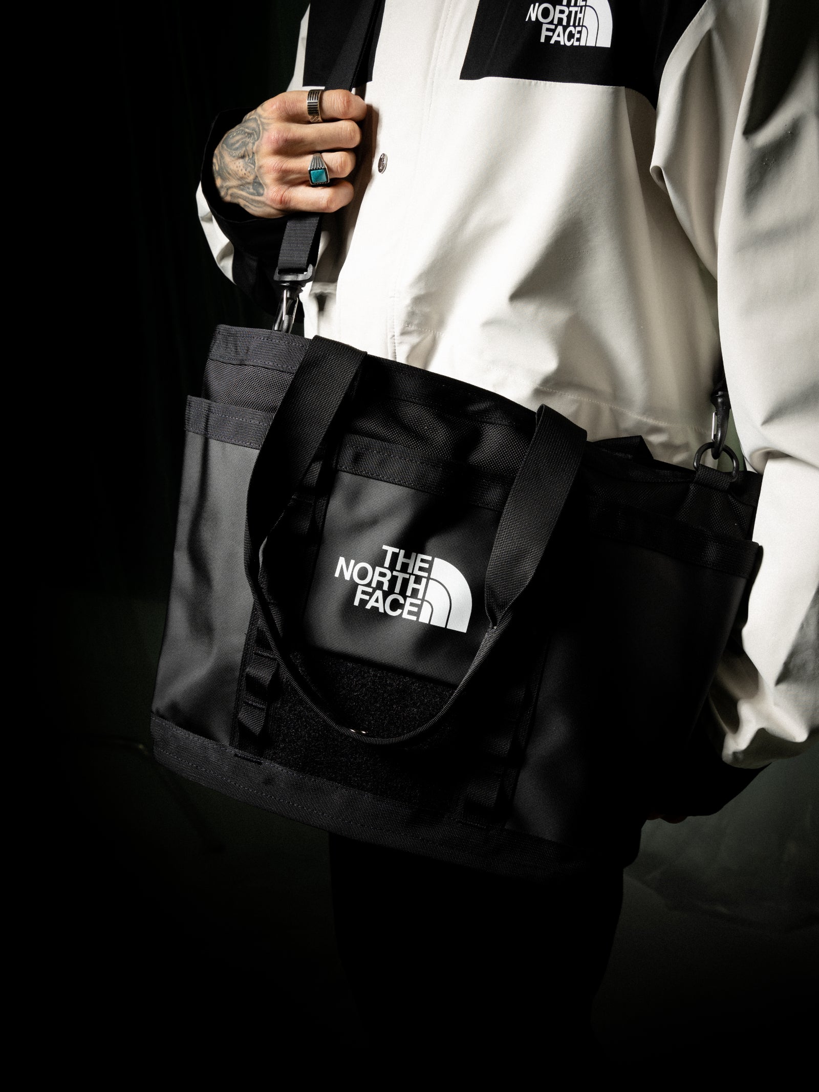The North Face Explore Utility Tote Bag Black/White