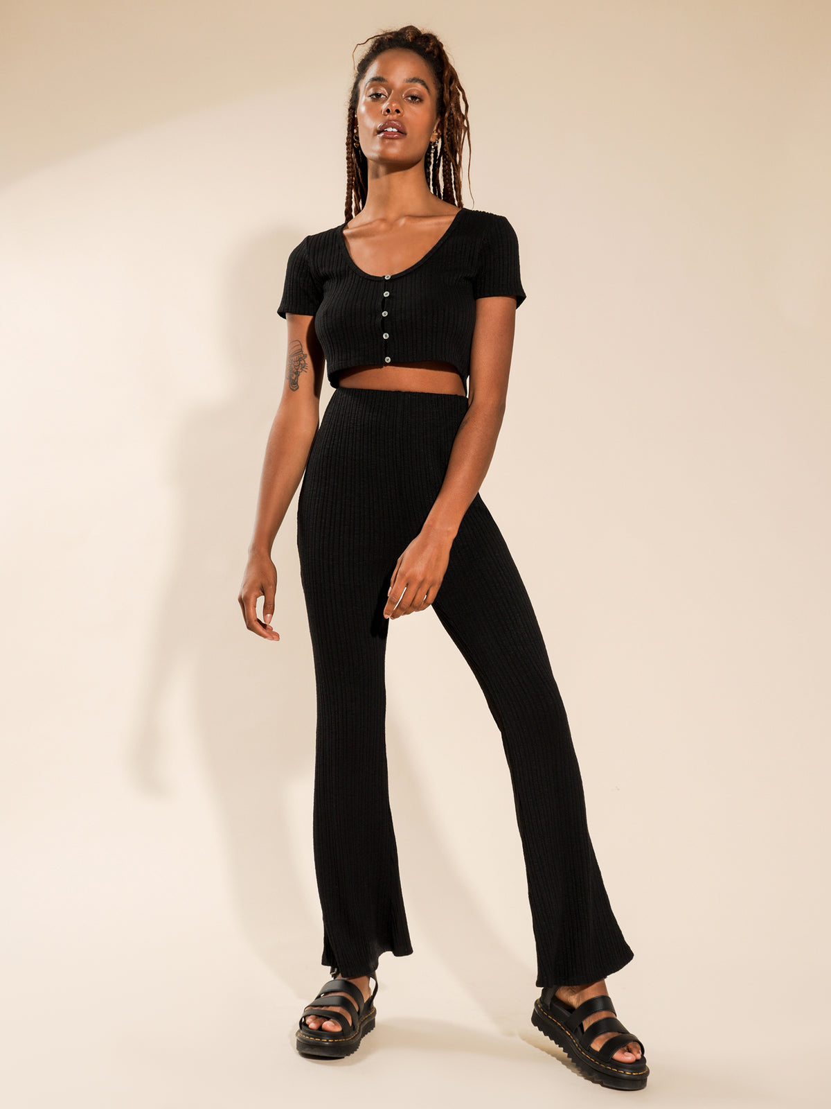 Beyond Her Jada Rib Pants | Black