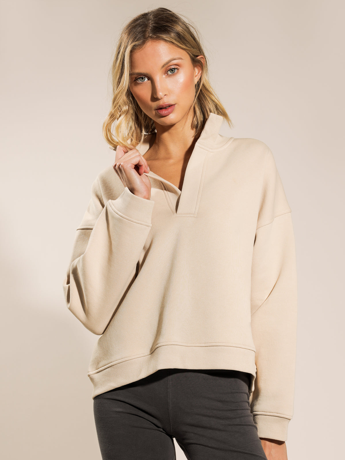 Carter Classic Rugby Sweater in Sand