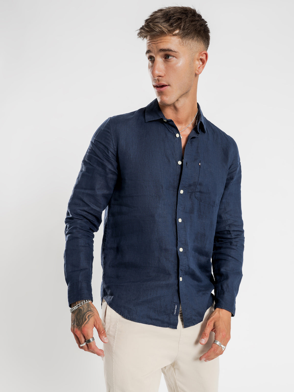 Hampton Long Sleeve Linen Shirt in Navy