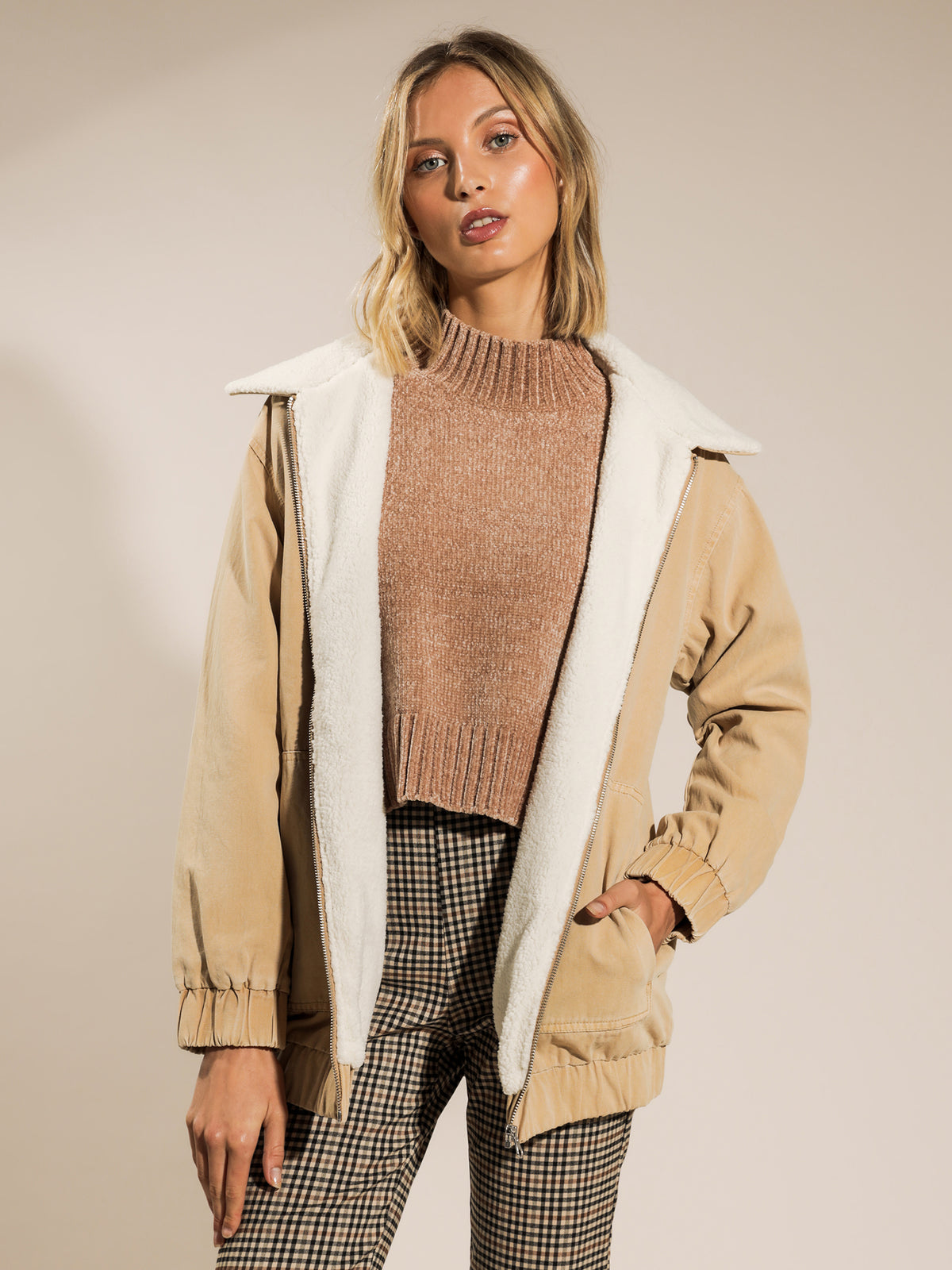 Evie Canvas Jacket in Sand
