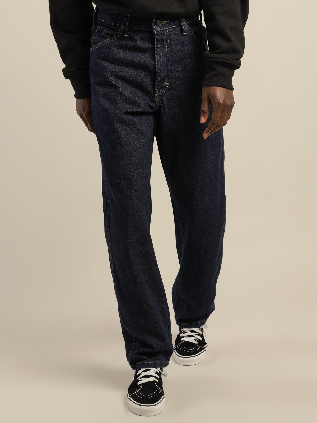 Relaxed Straight Jeans in Stonewashed Indigo Blue