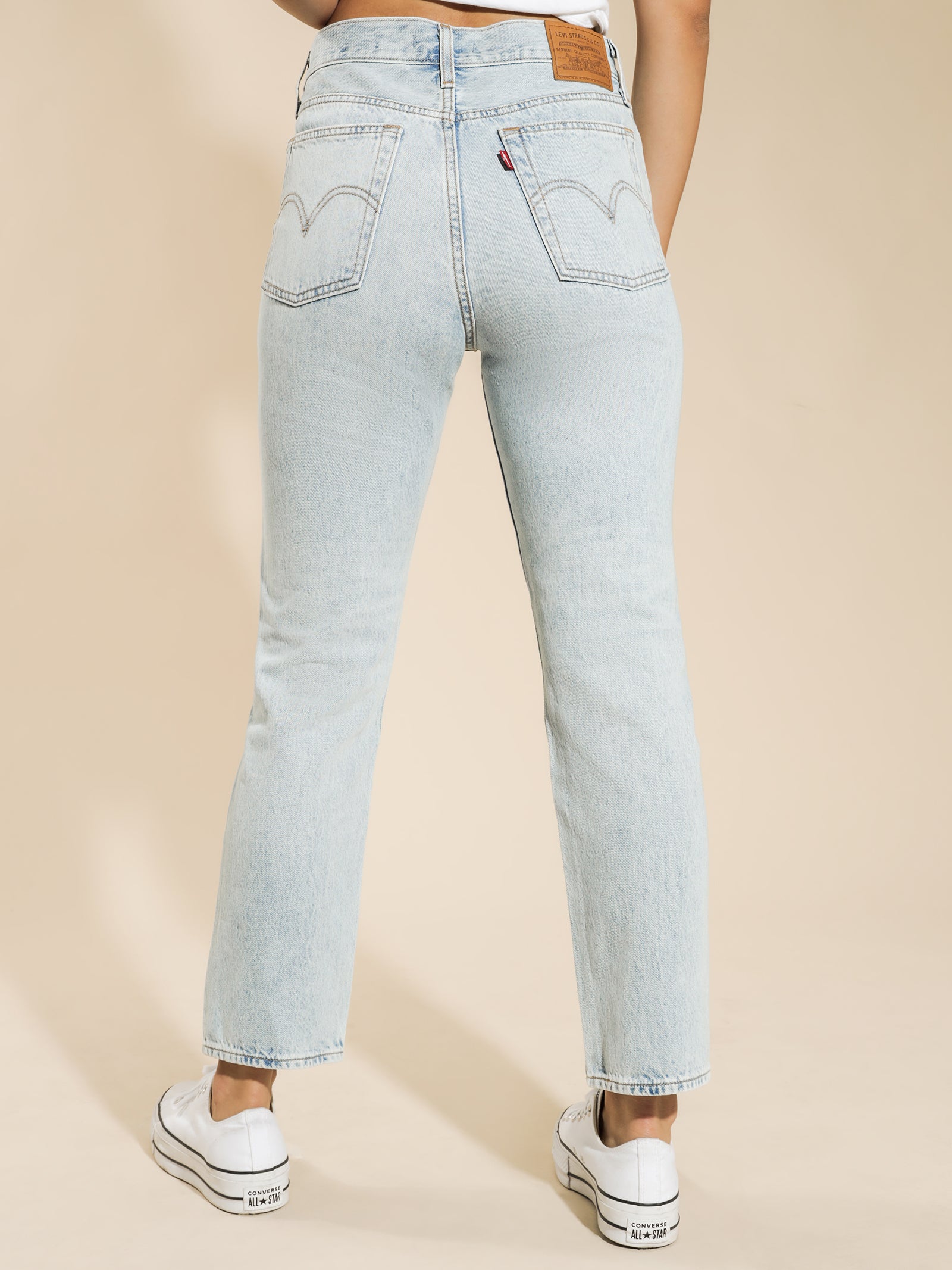 Wedgie Fit Straight Jeans