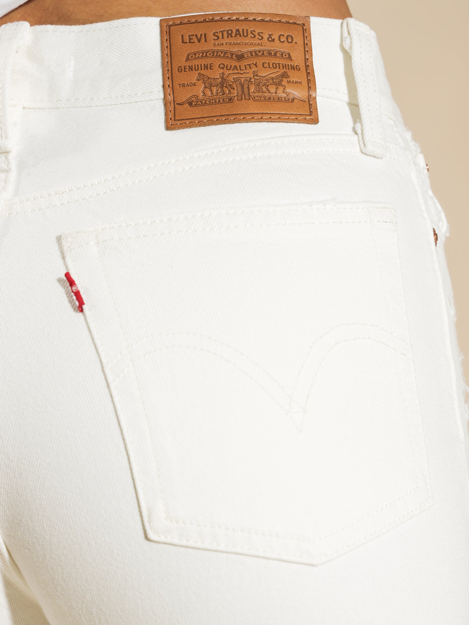 Wedgie Fit Straight Jeans