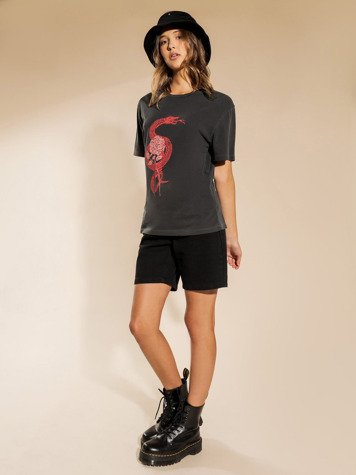 Red Snake Graphic T-Shirt in Washed Black