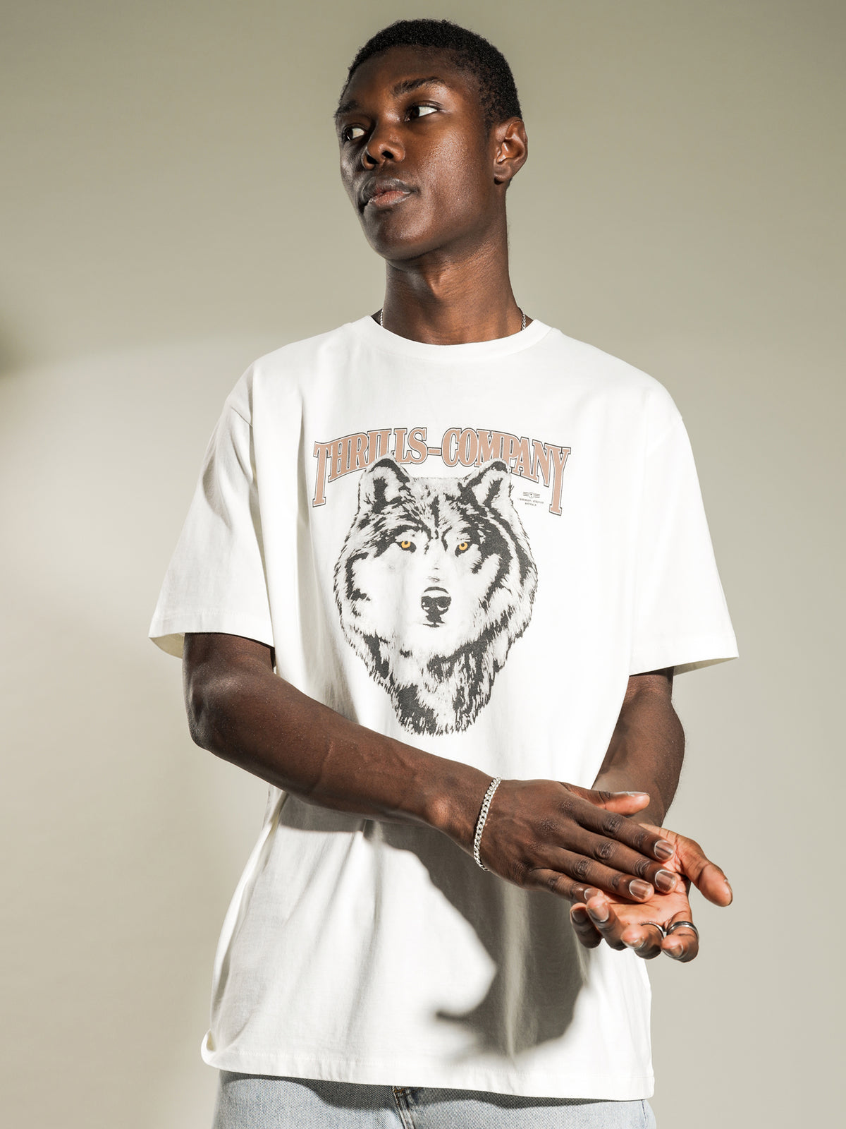 Regal Wolf T-Shirt in Dirty White