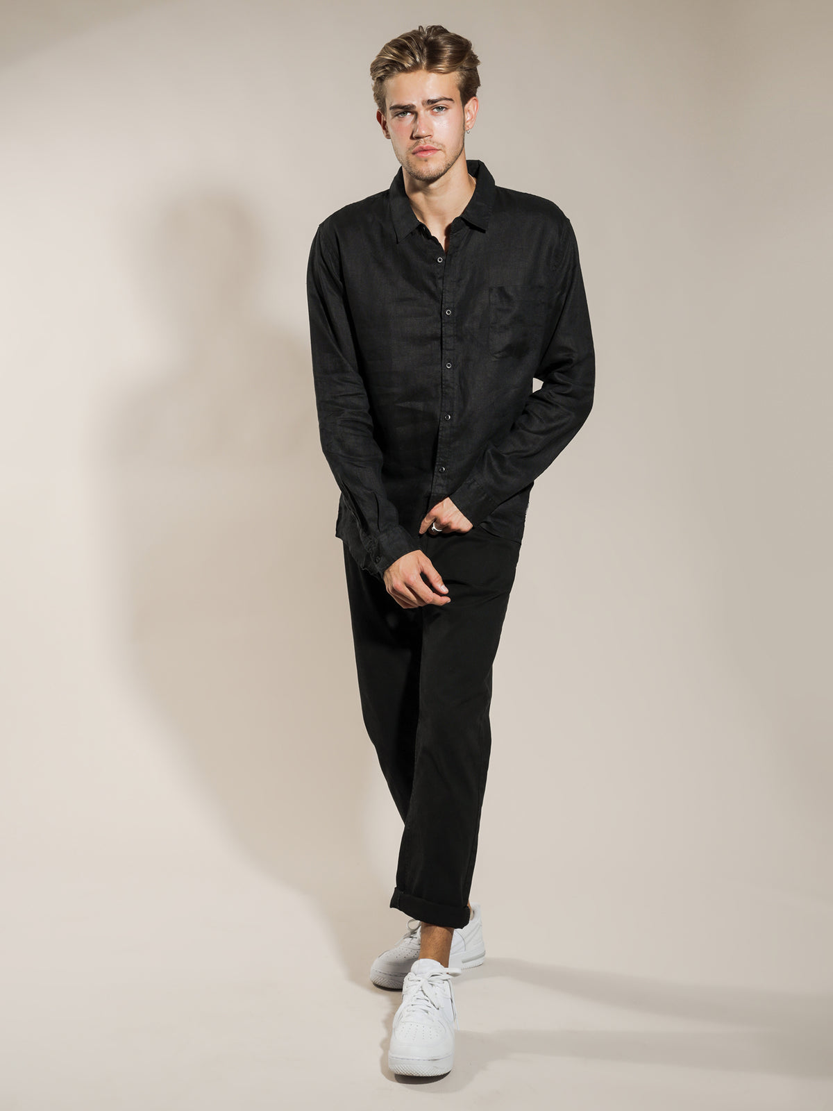 Nelson Linen Long Sleeve Shirt in Black