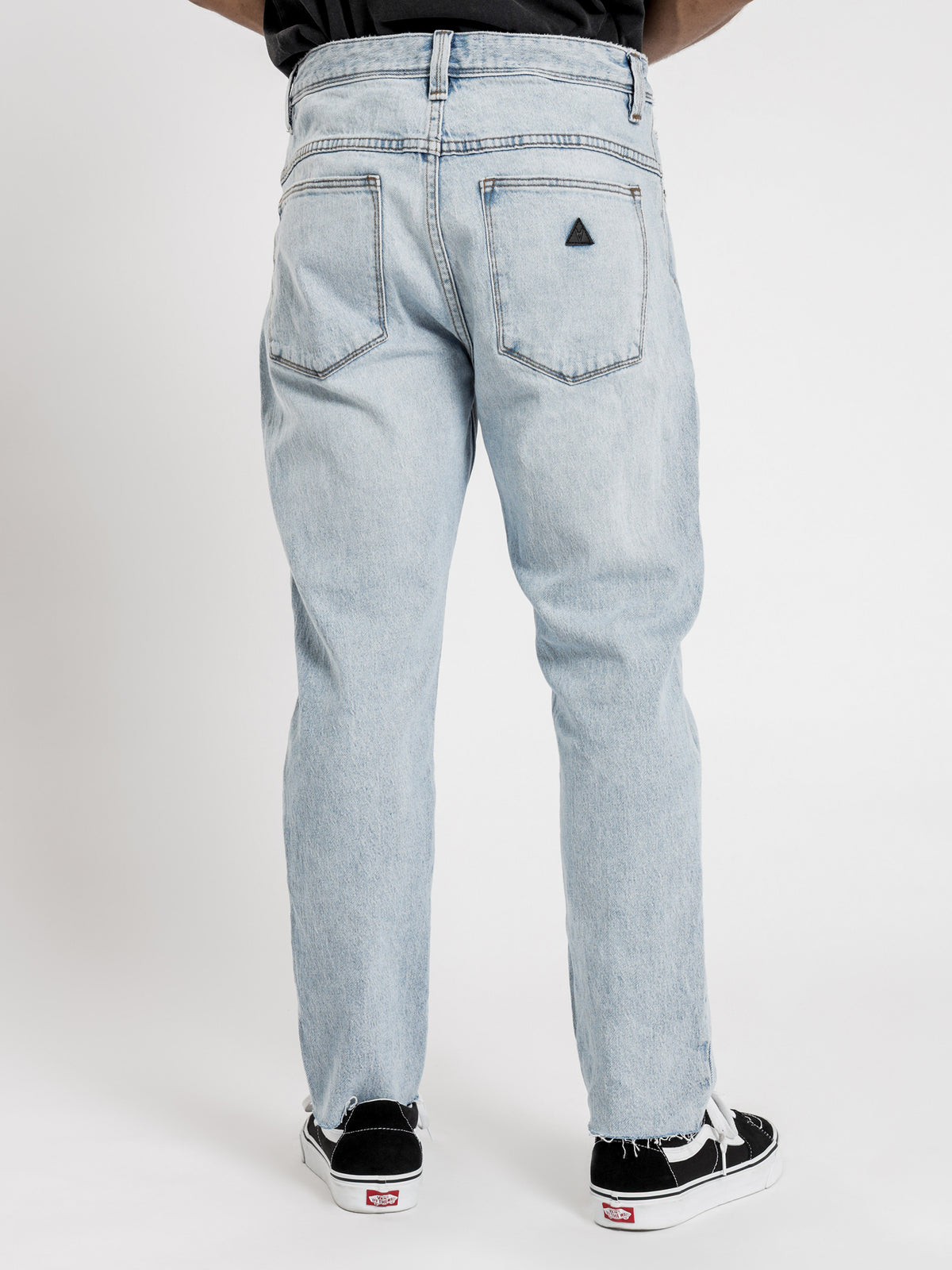 Chopped Straight-Leg Jeans in Sessions Blue Denim