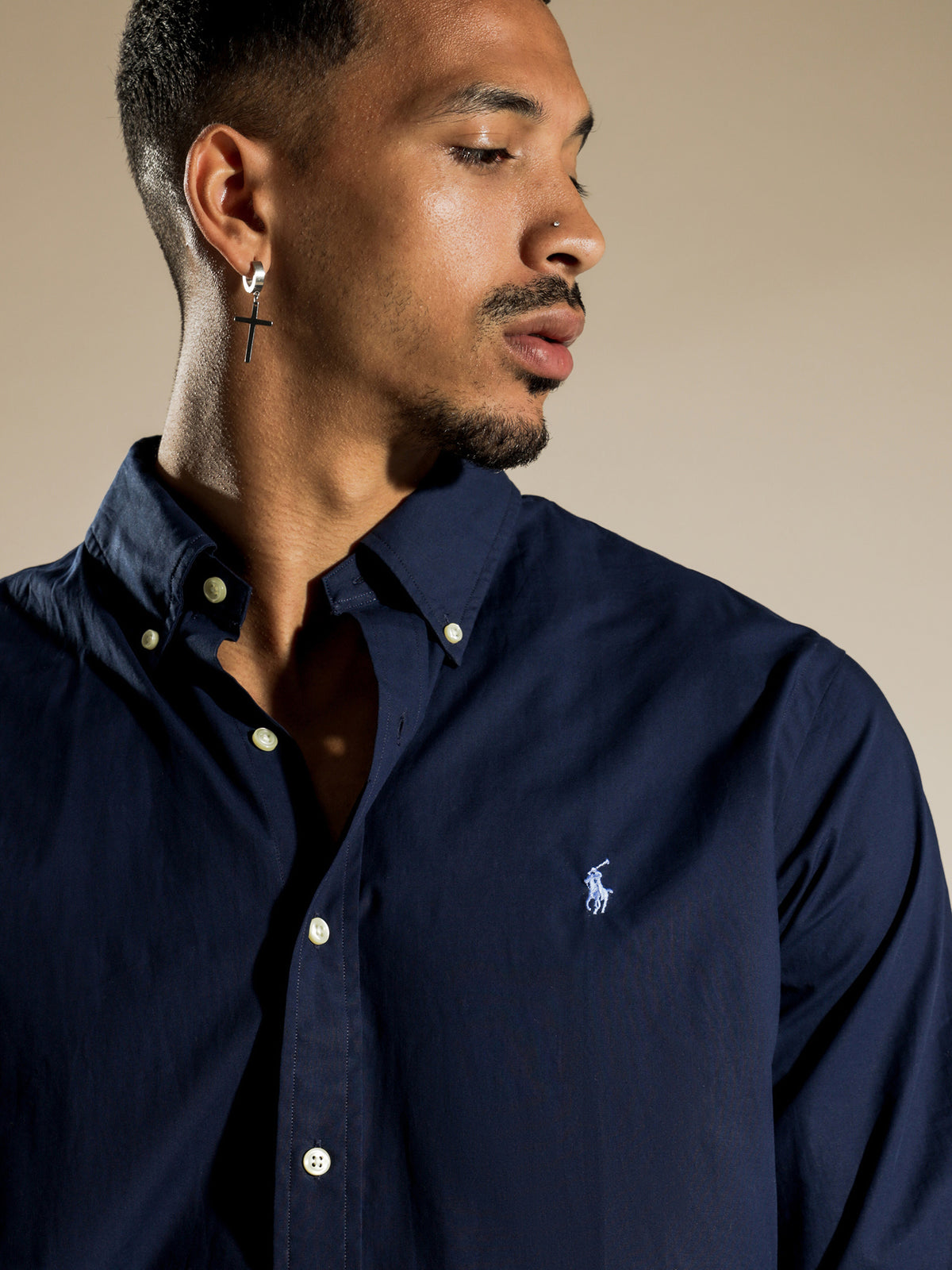 Comfort Fit Natural Stretch Poplin Shirt in Navy