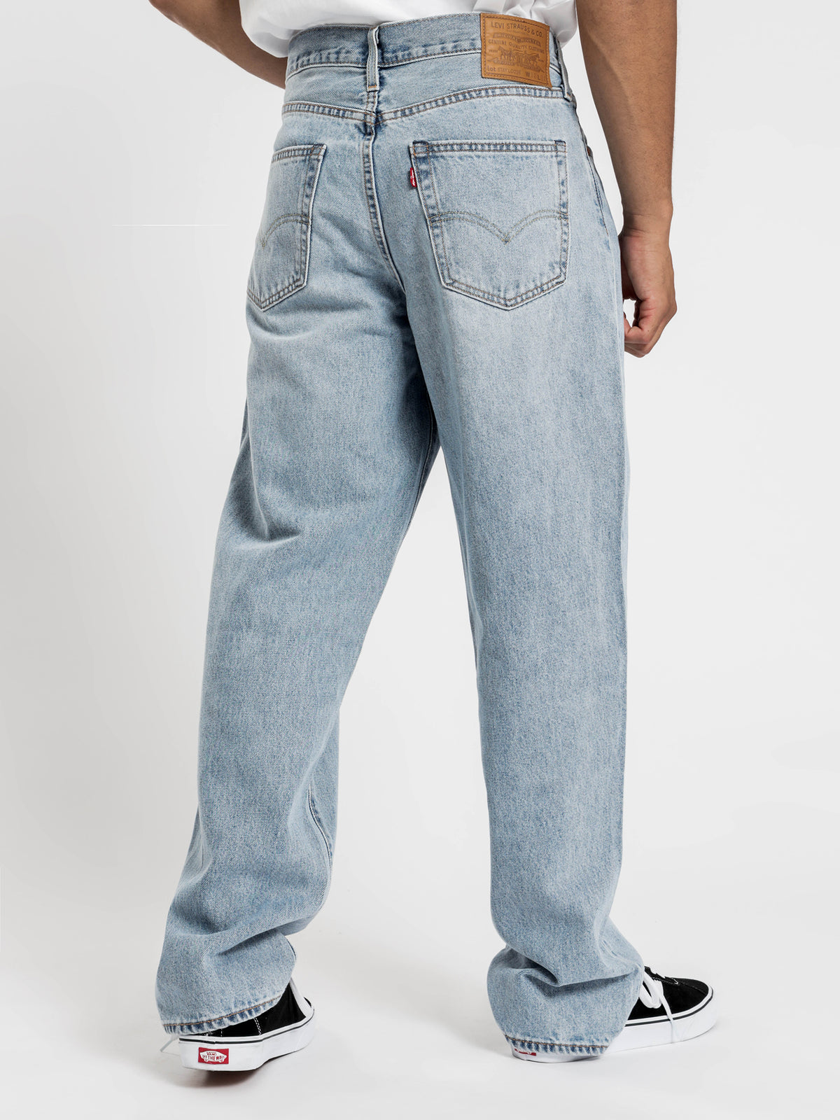 Stay Loose Jeans in Make Me