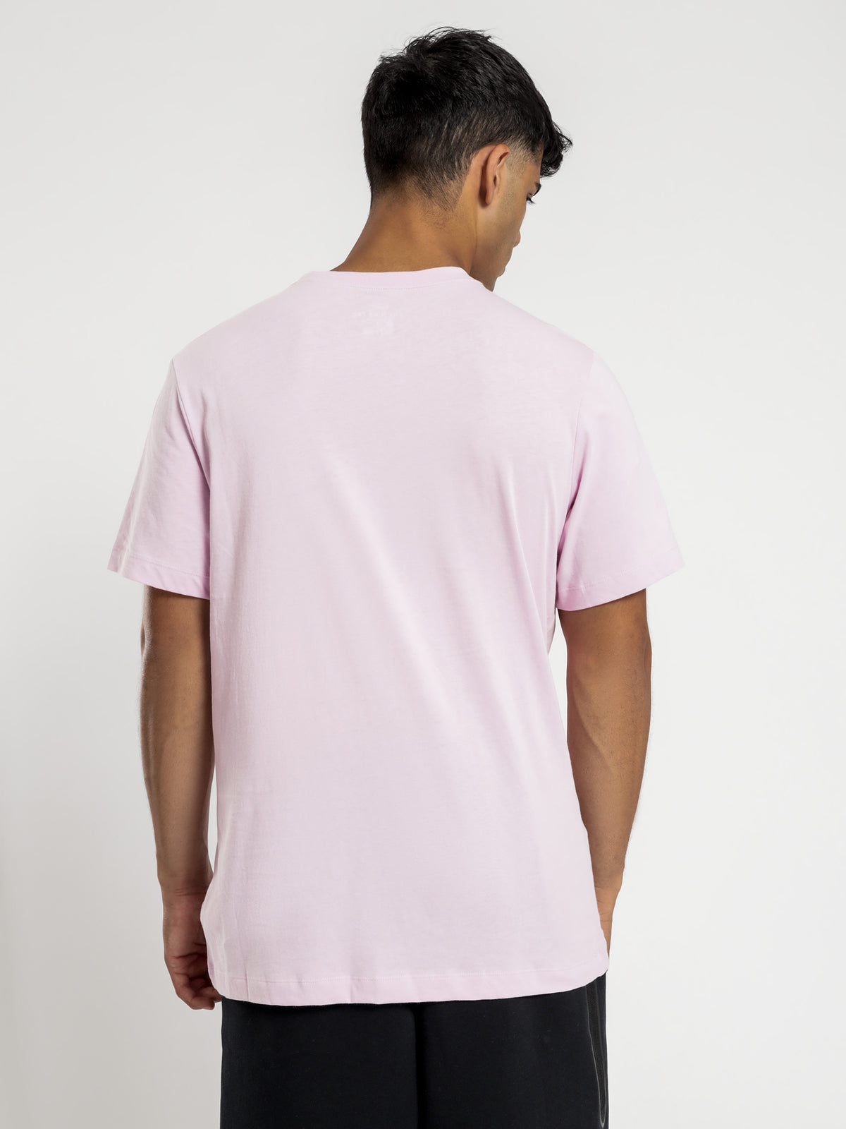 Sportswear Club T-Shirt in Pink