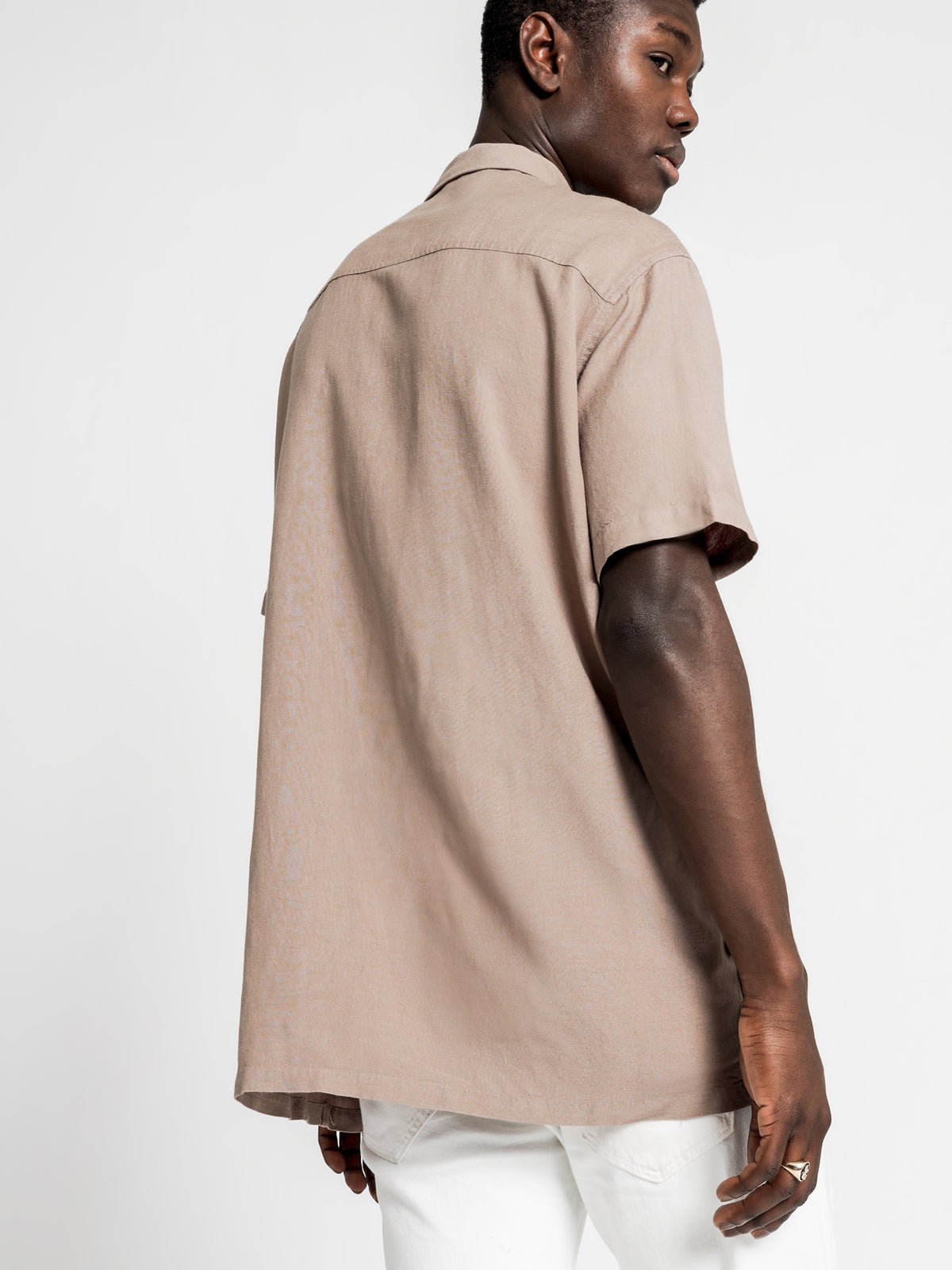 Linen Short Sleeve Shirt in Beige