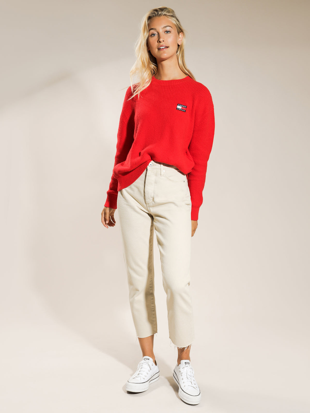 Tommy Badge Jumper in Red