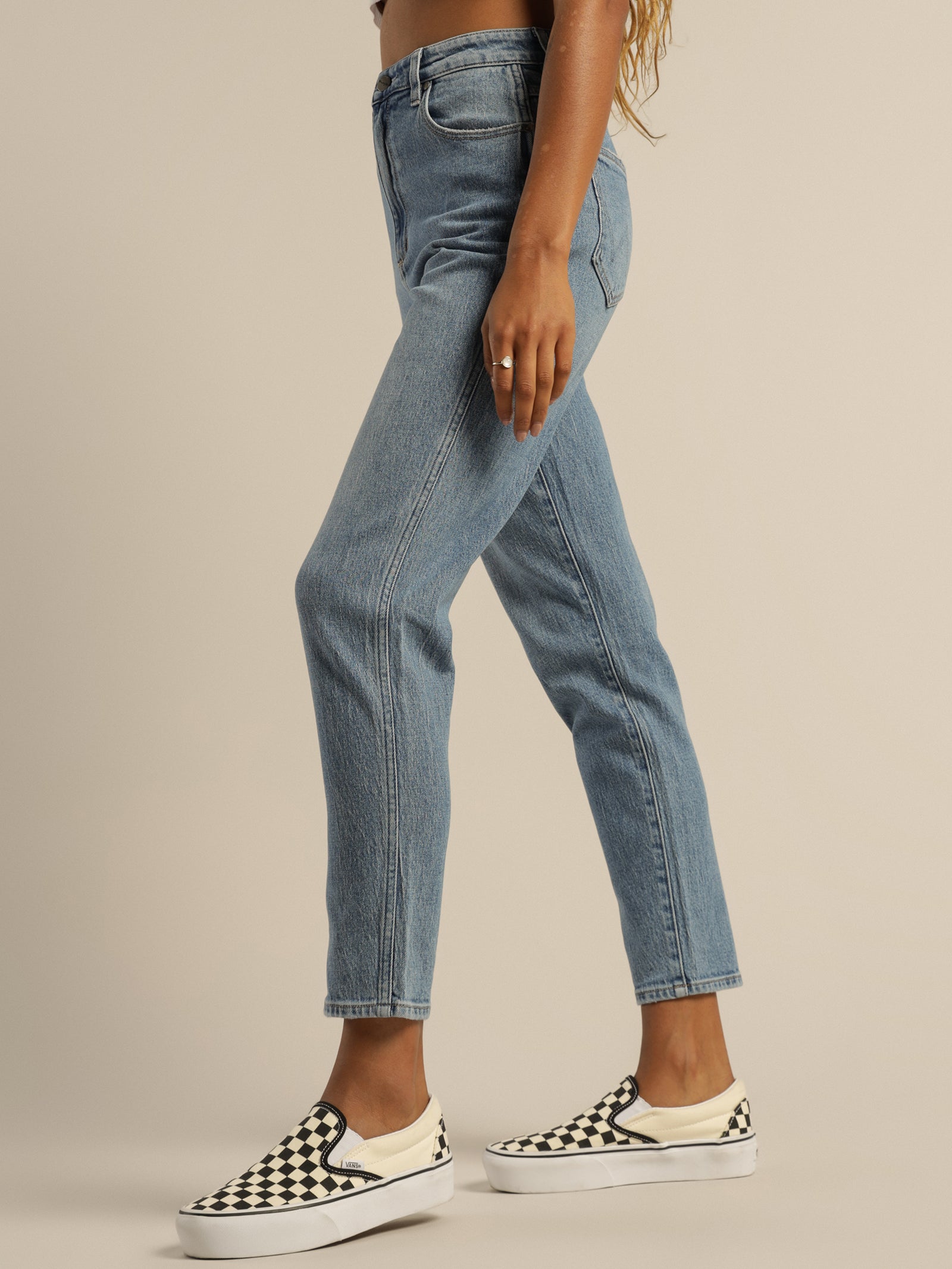 shoes wrangler vans jeans