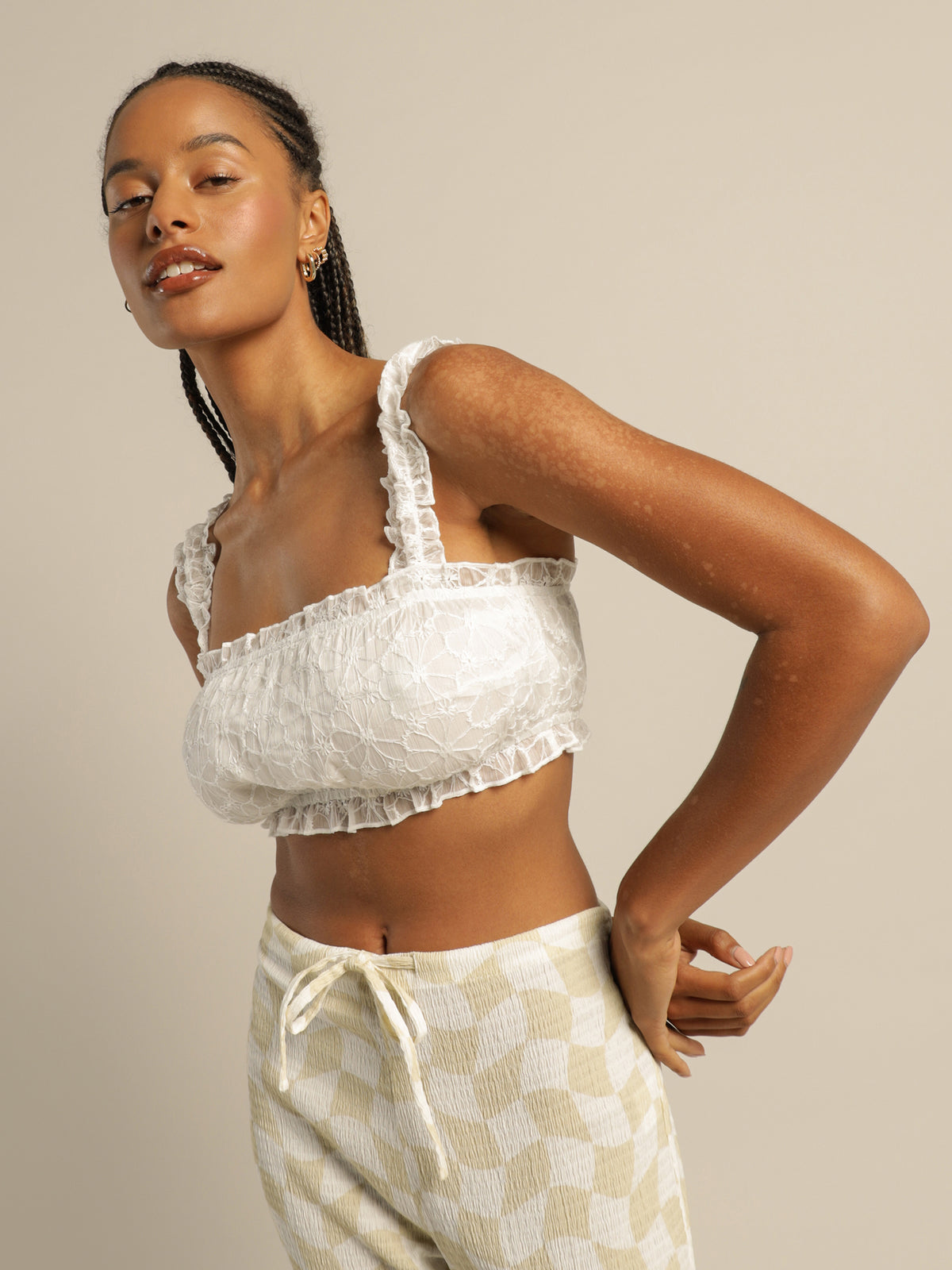 Becky Top in White Daisy