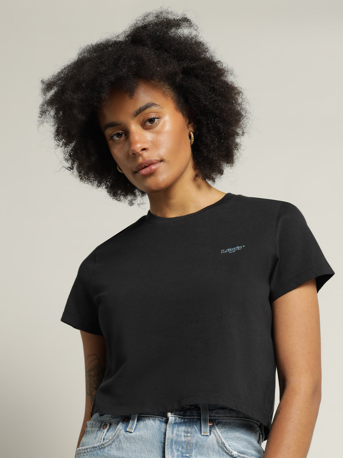 Cropped Jordie T-Shirt in Black
