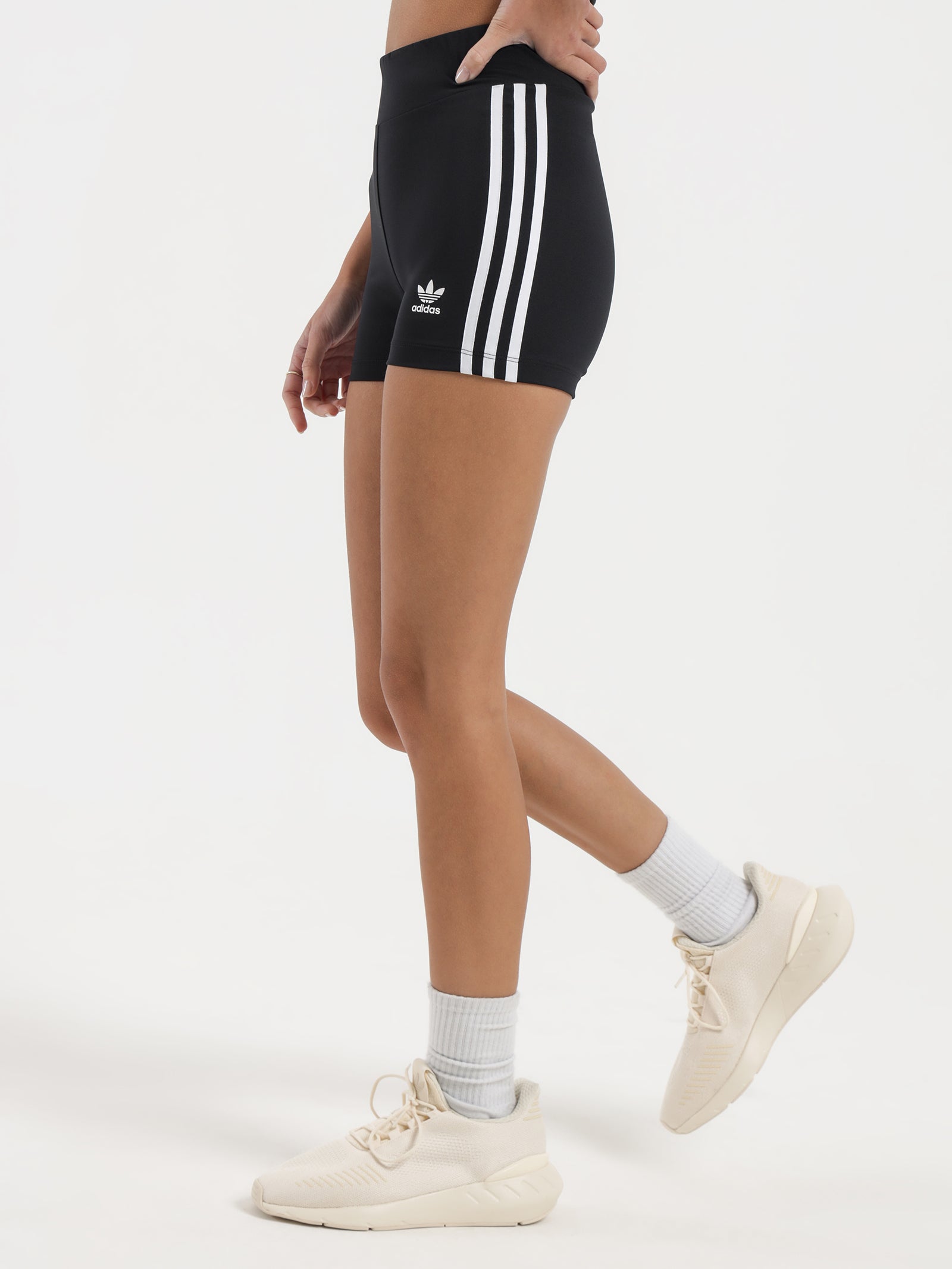 Adicolor Classics Traceable Shorts in Black - Glue Store | Sportshorts
