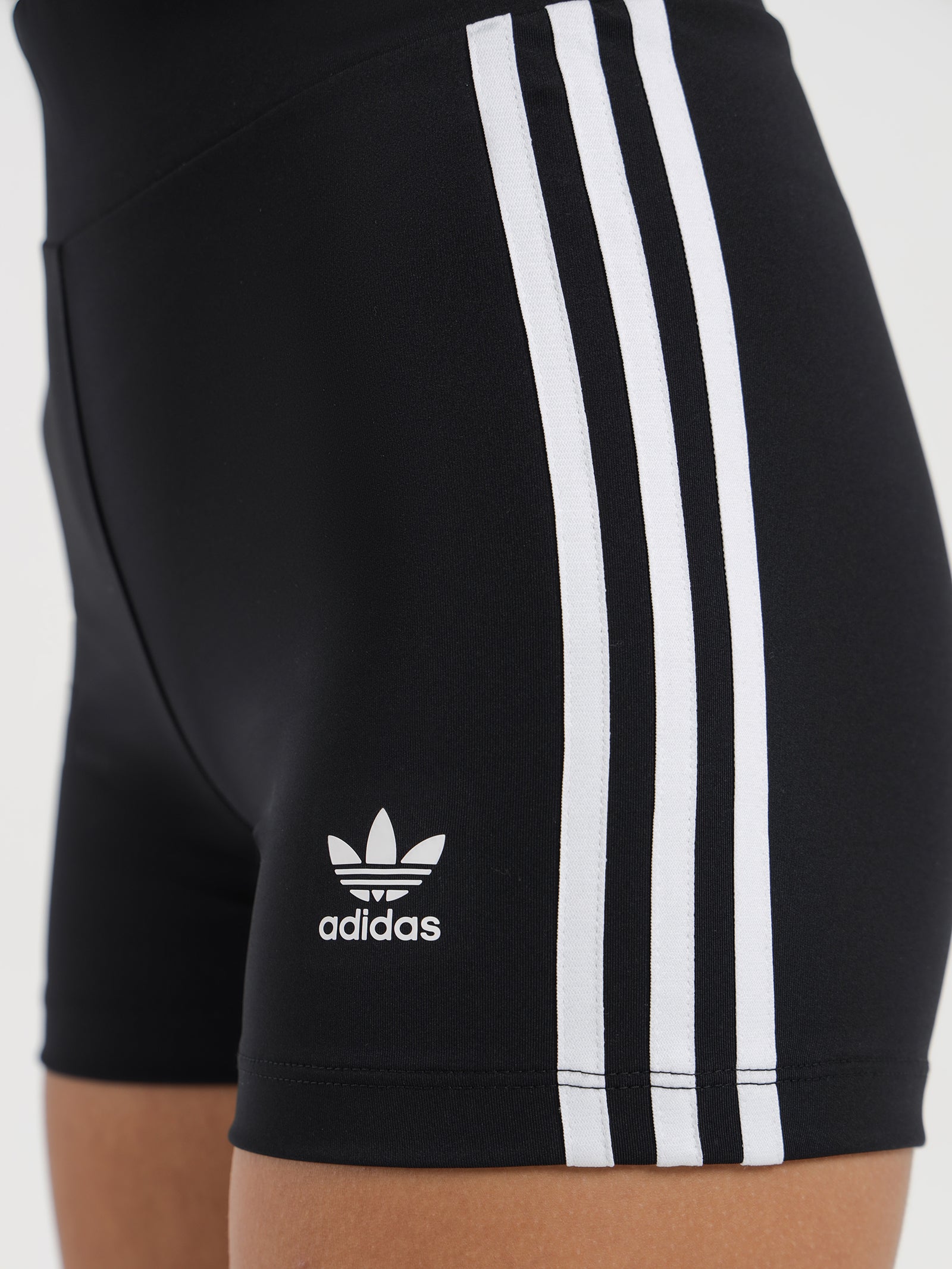 Adidas Adicolor Classics Traceable Shorts Black | Glue Store