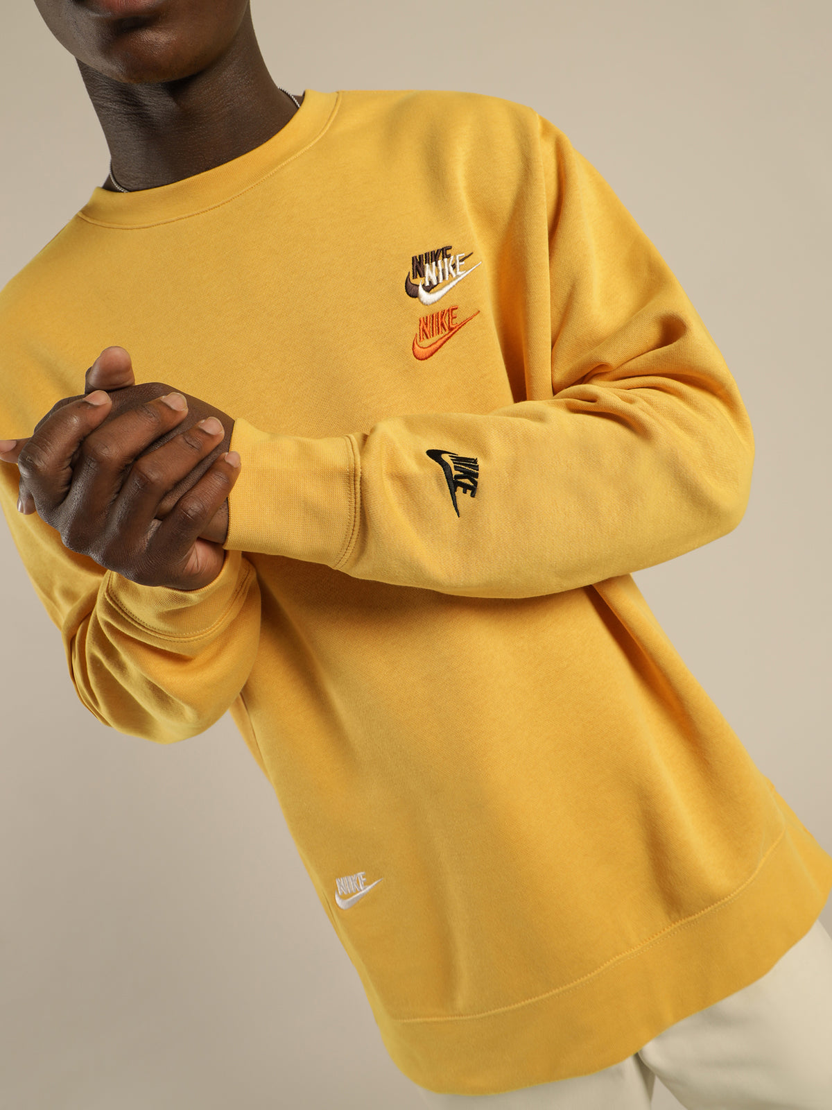 Sportswear Sport Essentials+ Brushed Back Crew in Yellow