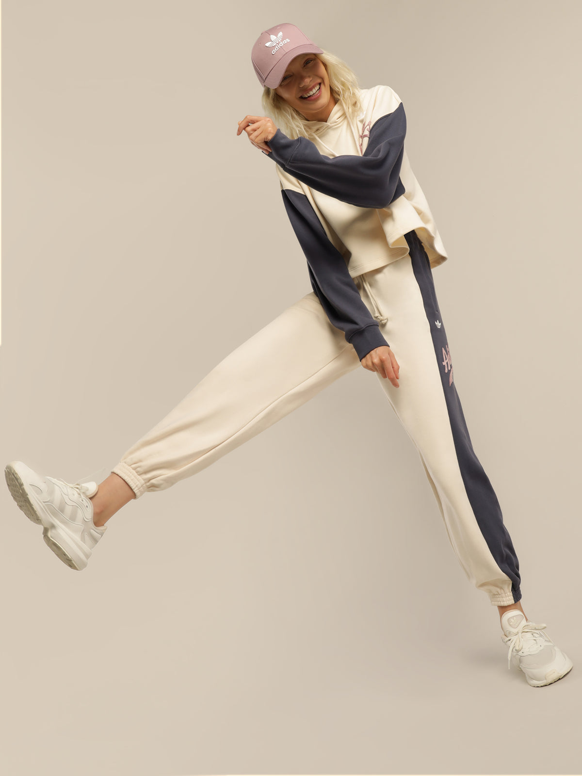 French Terry Trackpants in Wonder White