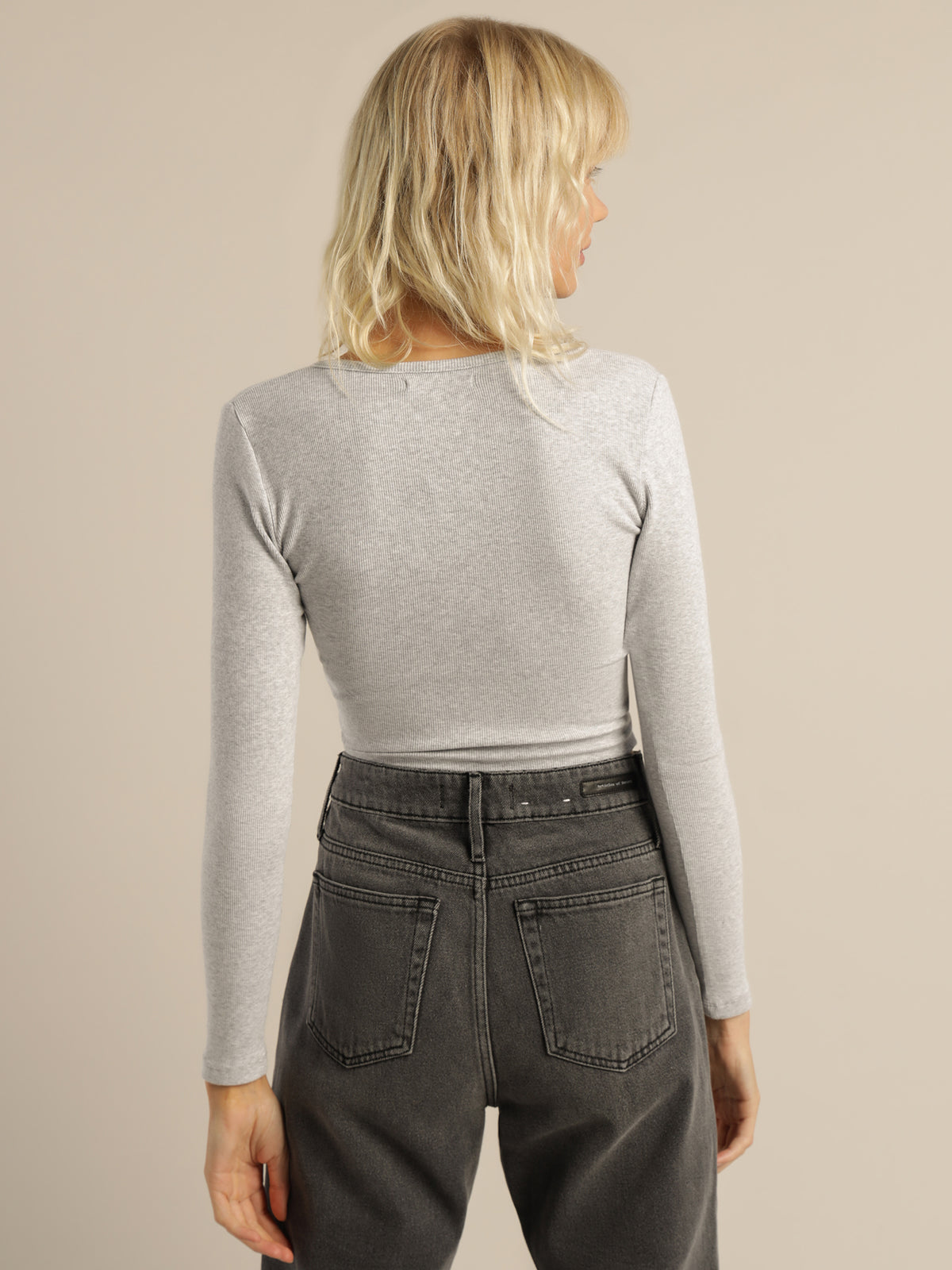 Tina Notch Front Long Sleeve Top in Grey Marle
