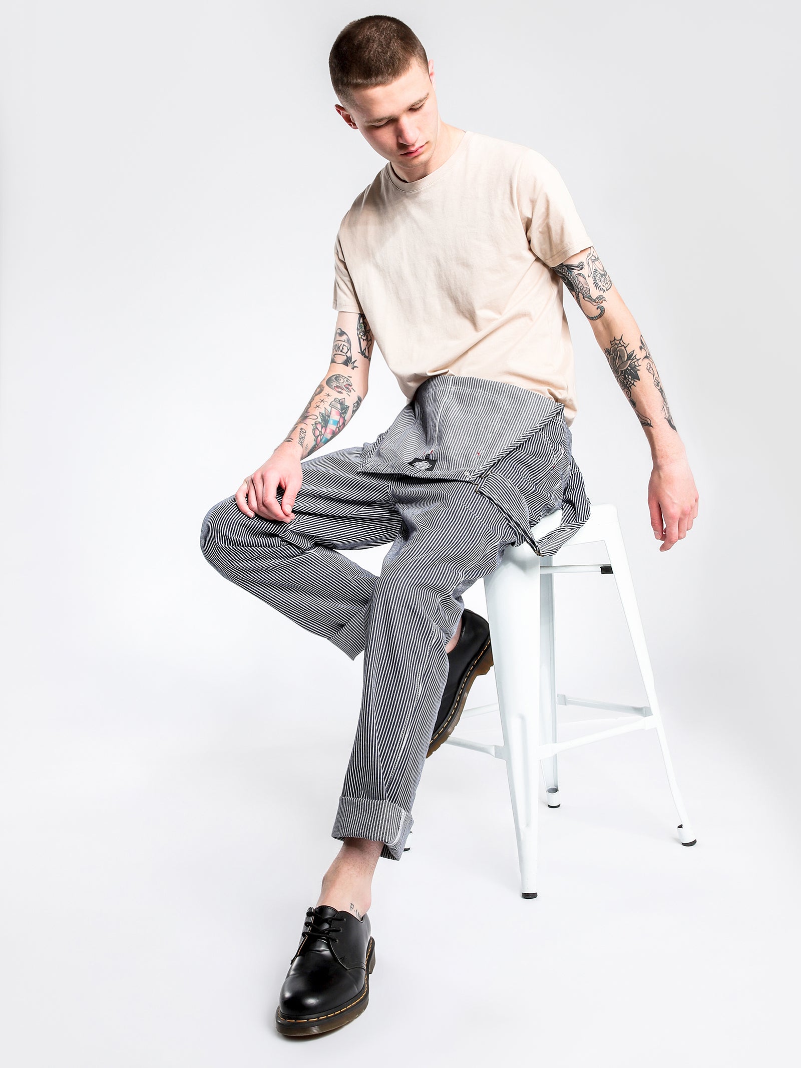 Dickies Hickory Bib Overall - Heren - Hickory Stripe - 30W / 30L Dickies Hickory Bib Overall - Heren - Hickory Stripe - 30W / 30L