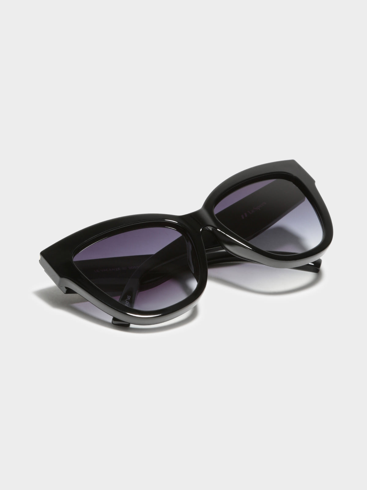 Le Vacanze Cat Eye Sunglasses in Black