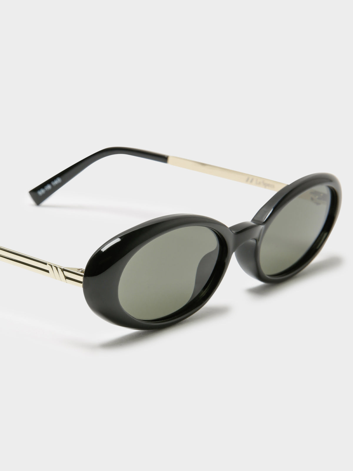 Le Specs Magnifique Sunglasses | Black
