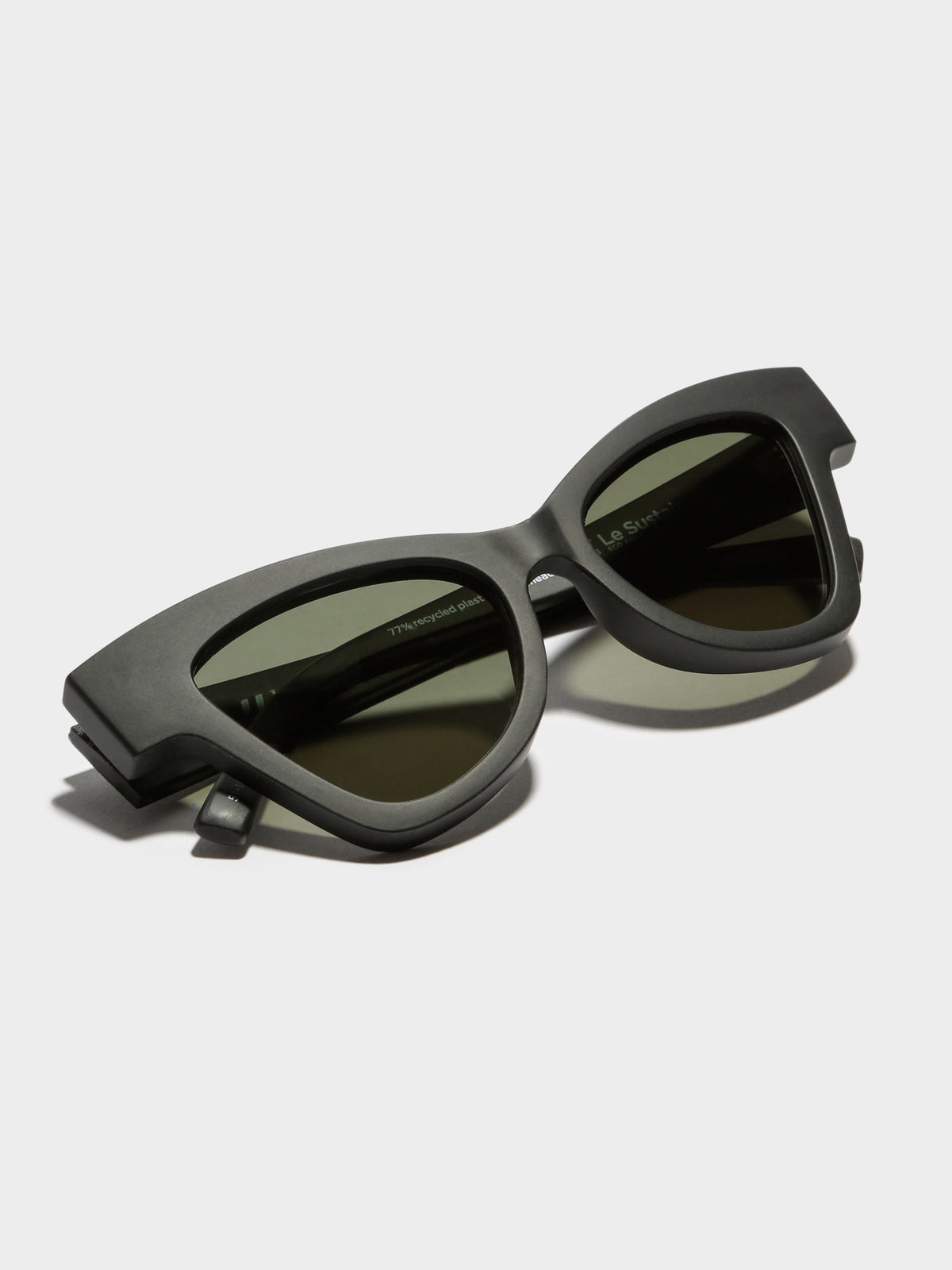 Hourgrass Sunglasses in Black
