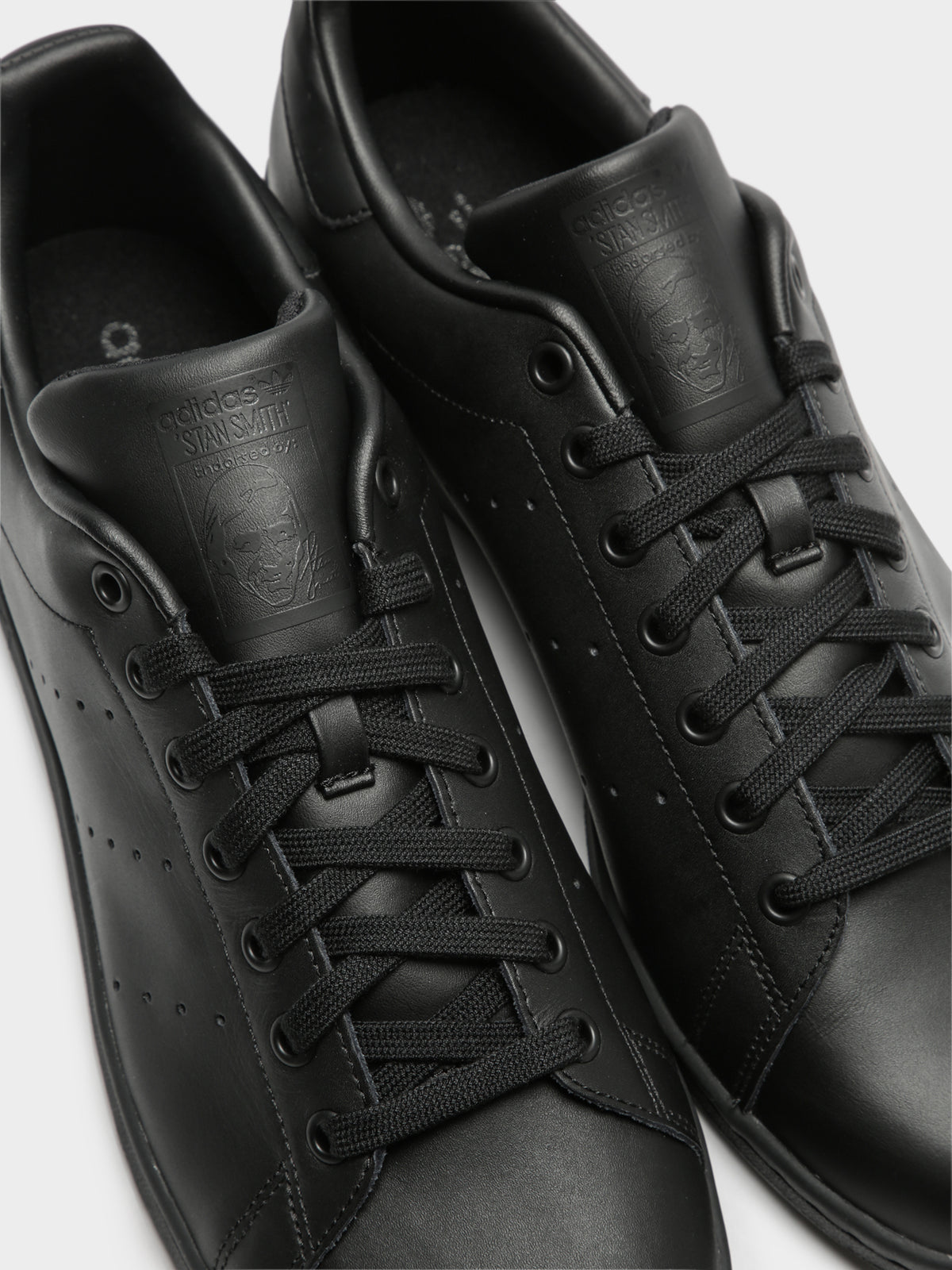 Unisex Stan Smith Sneakers in Black