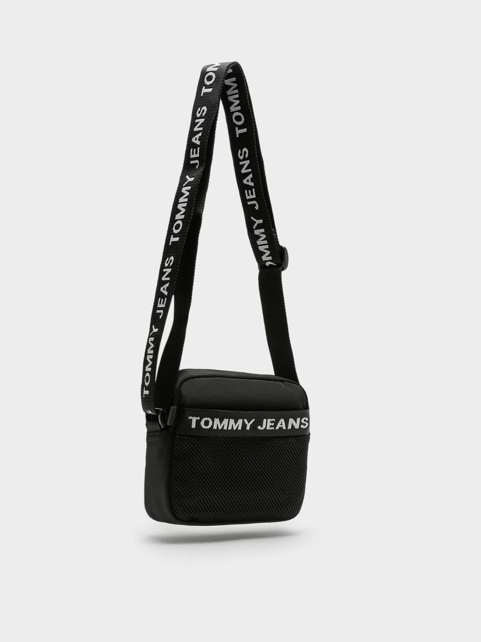 Essential Mesh Pocket Square Reporter Bag in Black