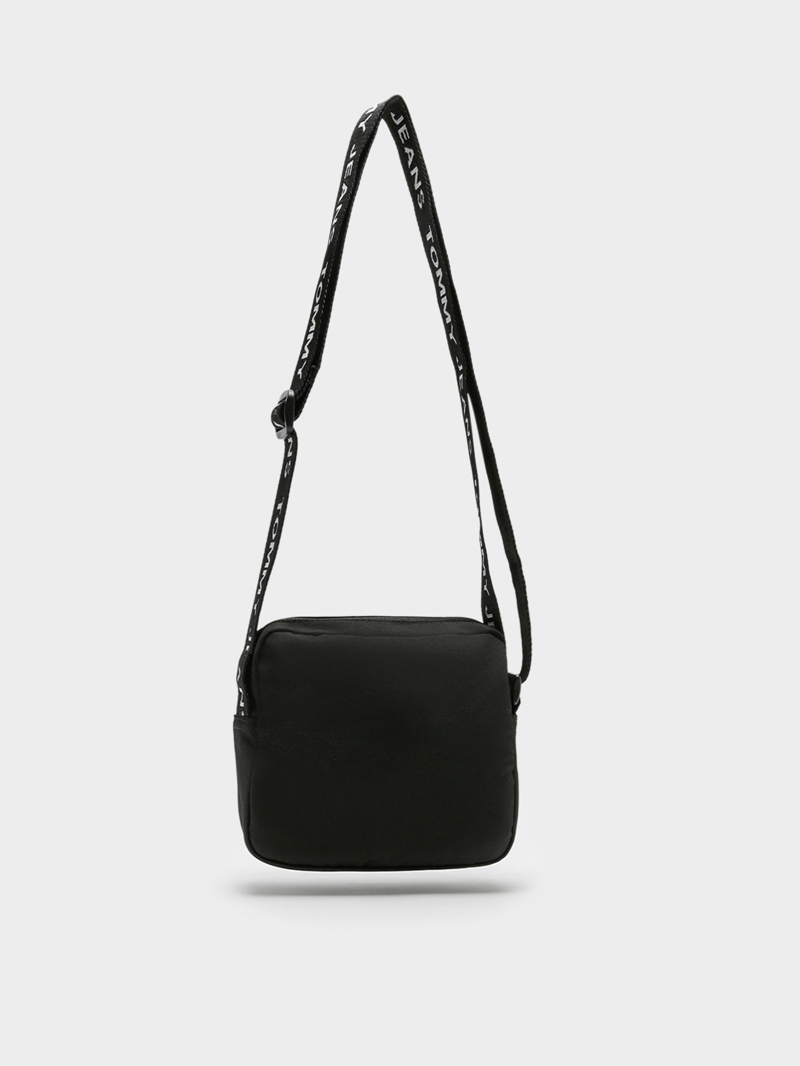 Essential Mesh Pocket Square Reporter Bag in Black