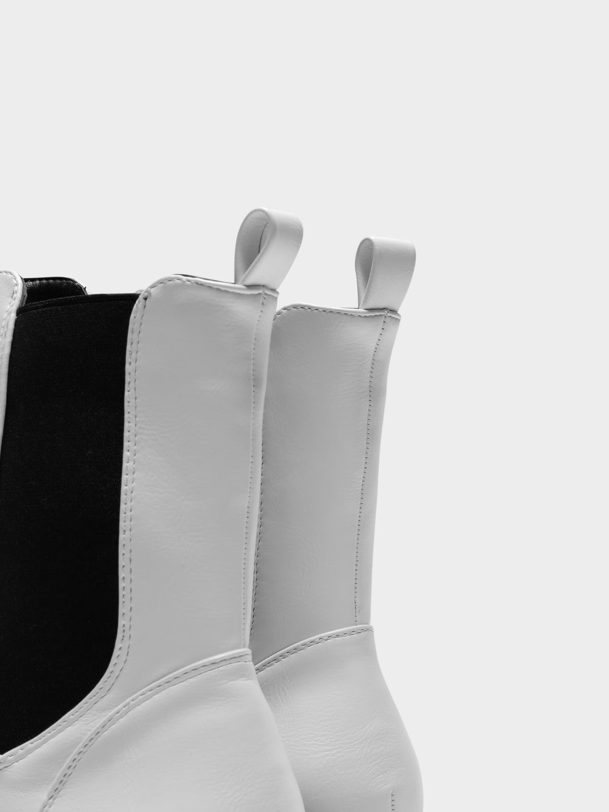 Therapy Aspen Boot | White